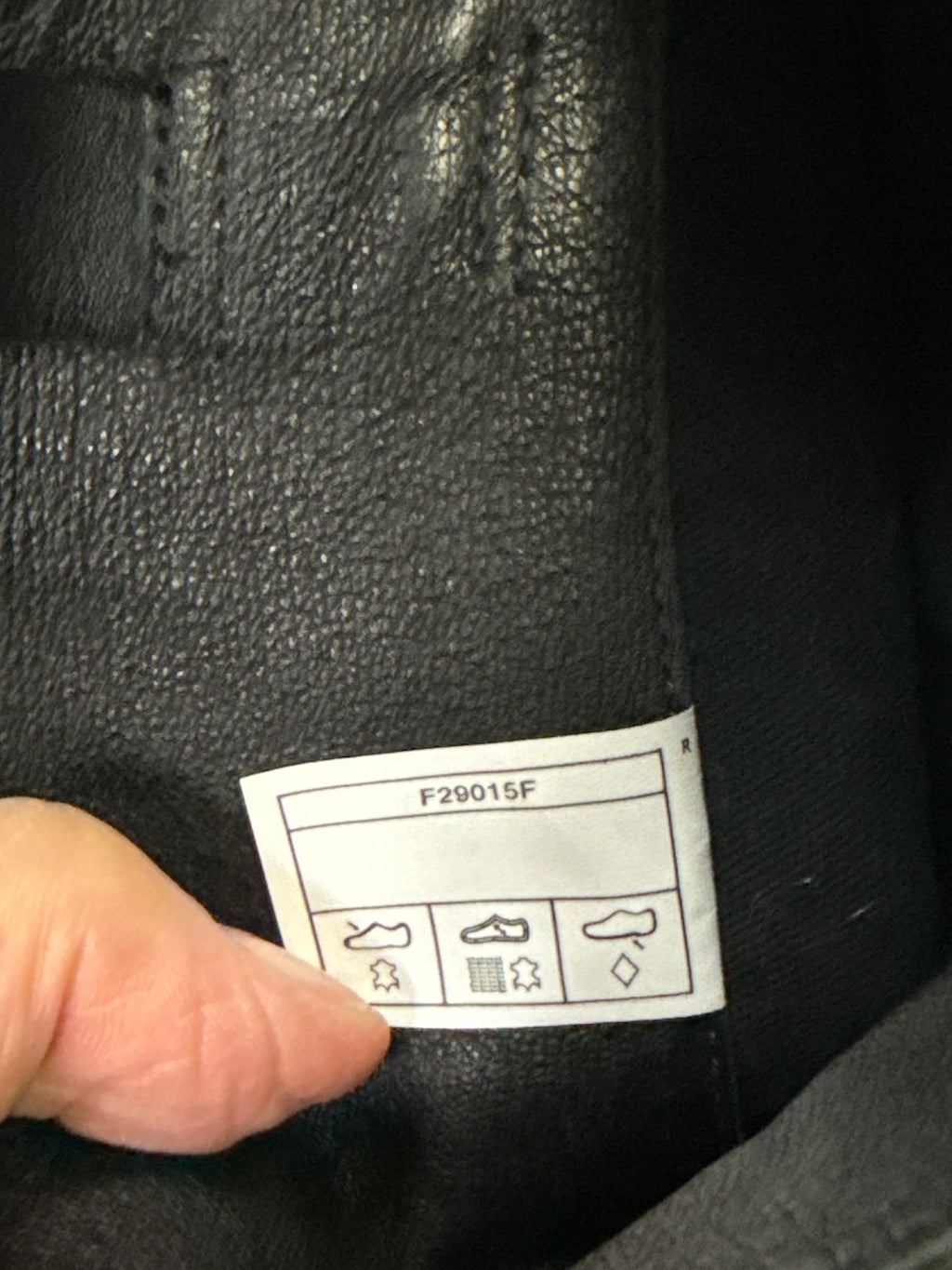 UGG CASSIS LEATHER BOOT (org$250)