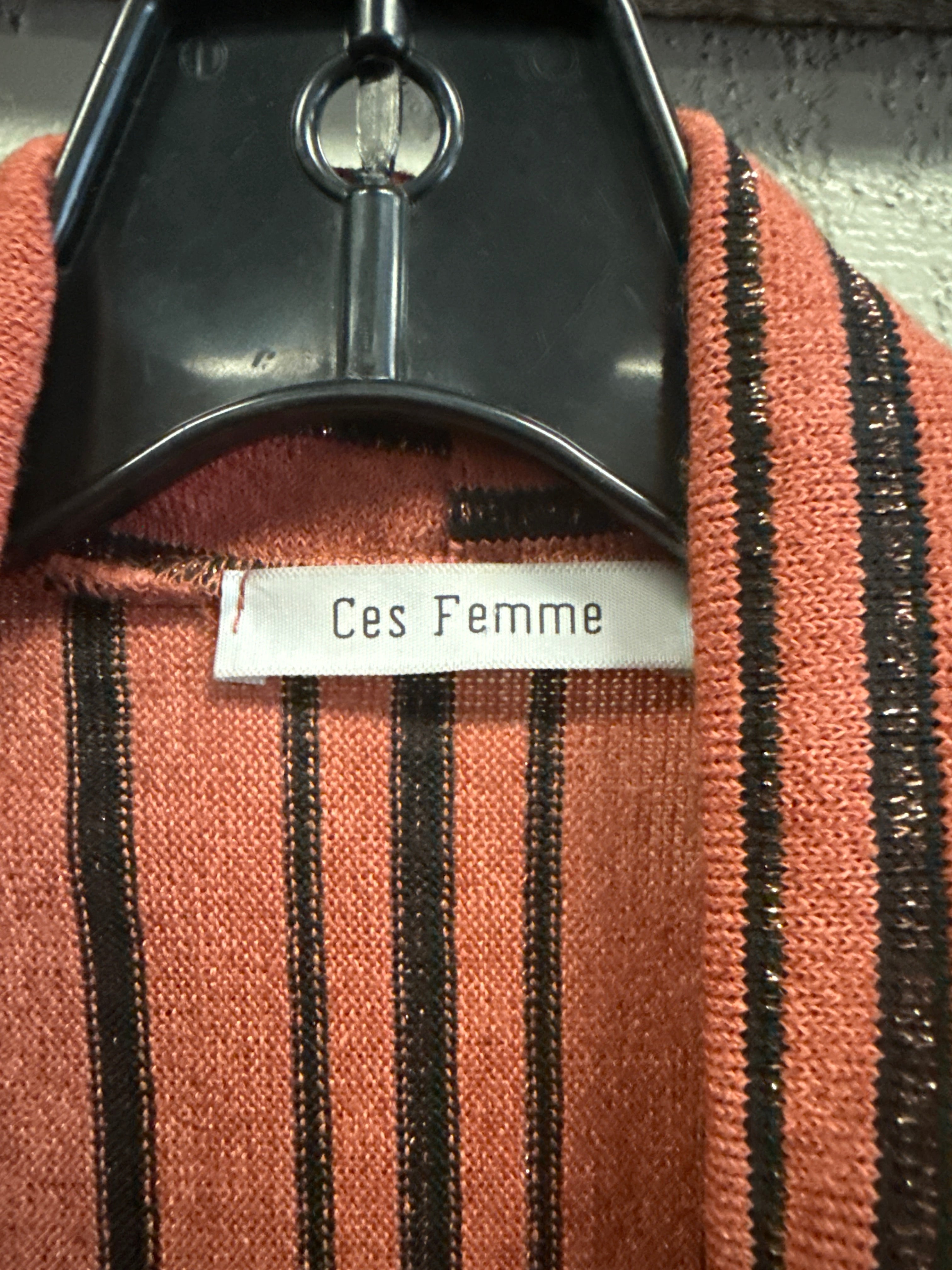 CES FEMME WRAP TOP