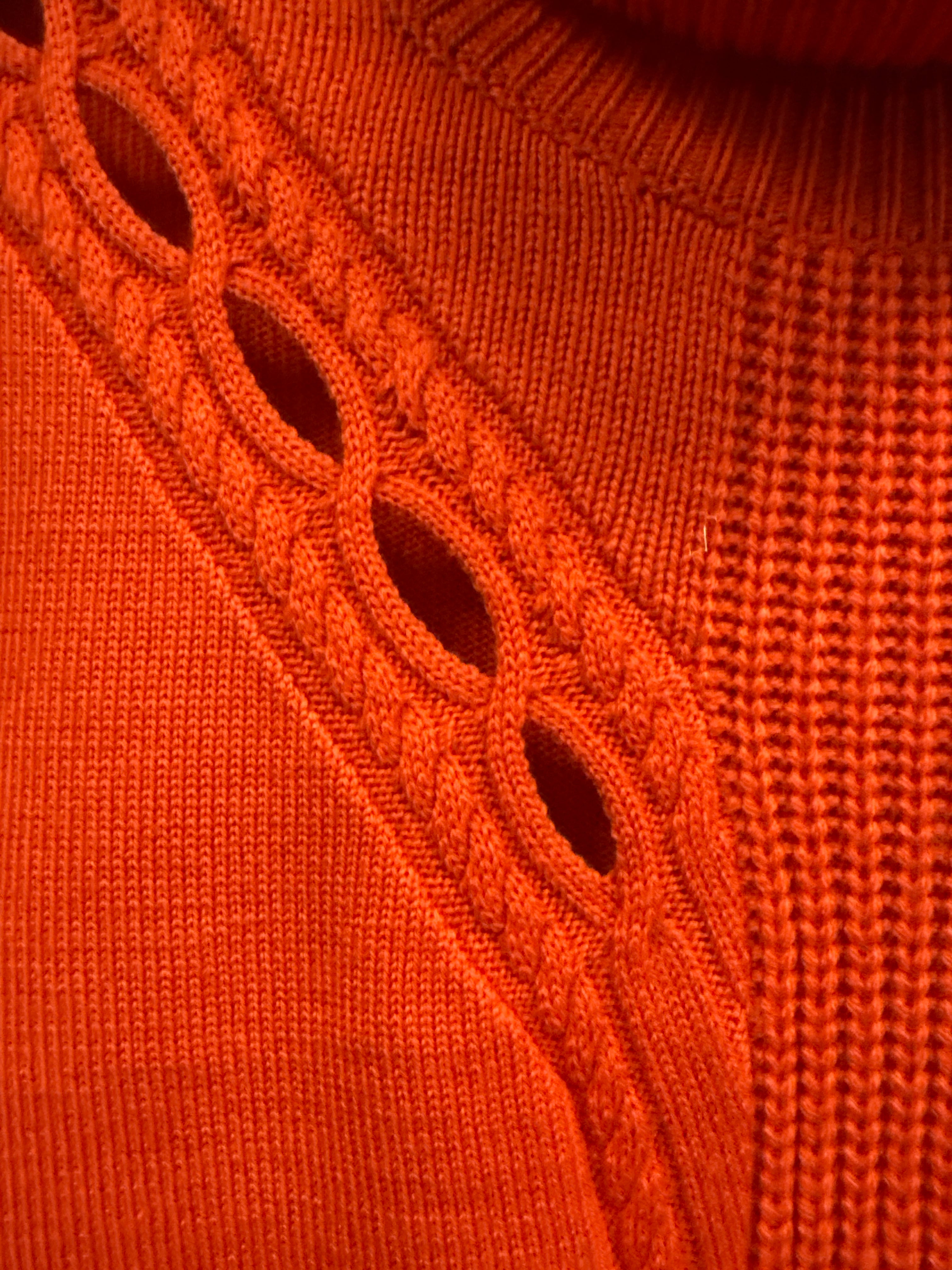 ELIE TAHARI MERINO WOOL SWEATER (org$268)