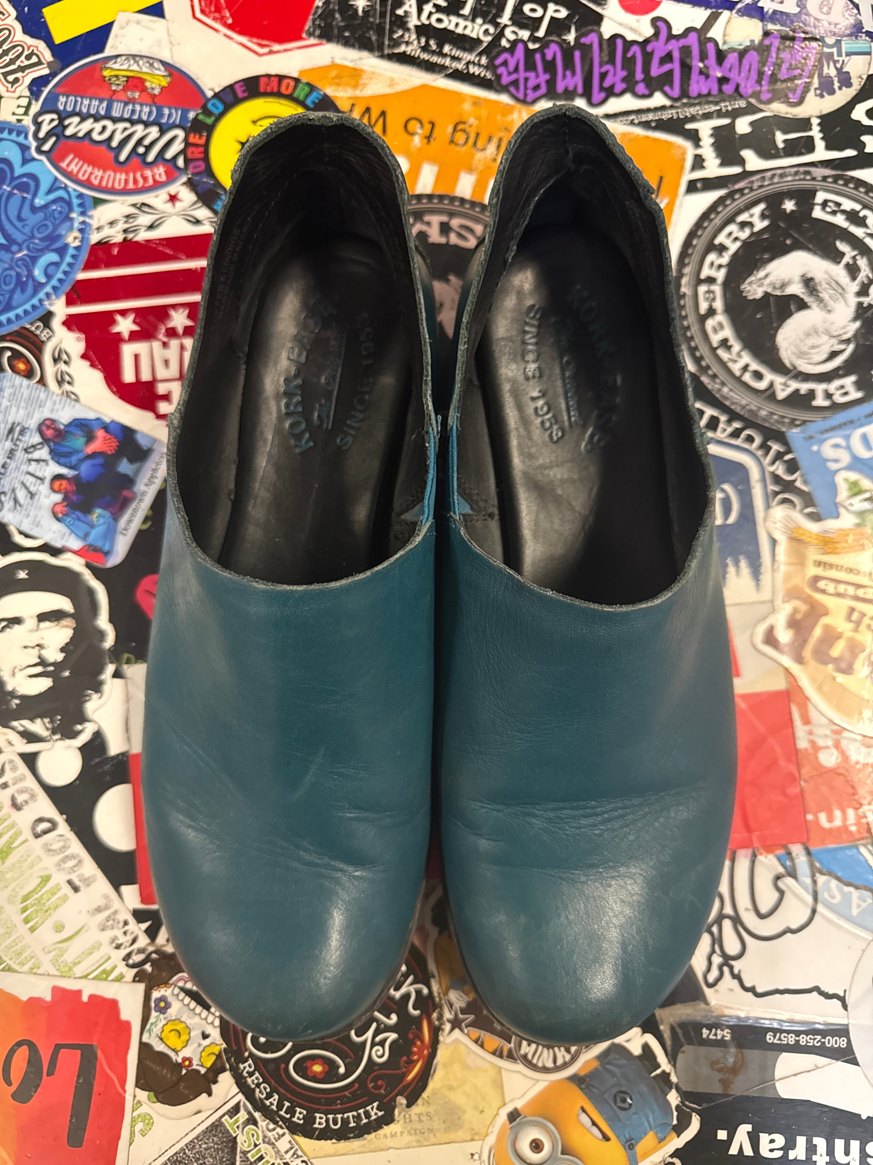 KORK-EASE SLIP-ON LEATHER LOAFERS (org$185)