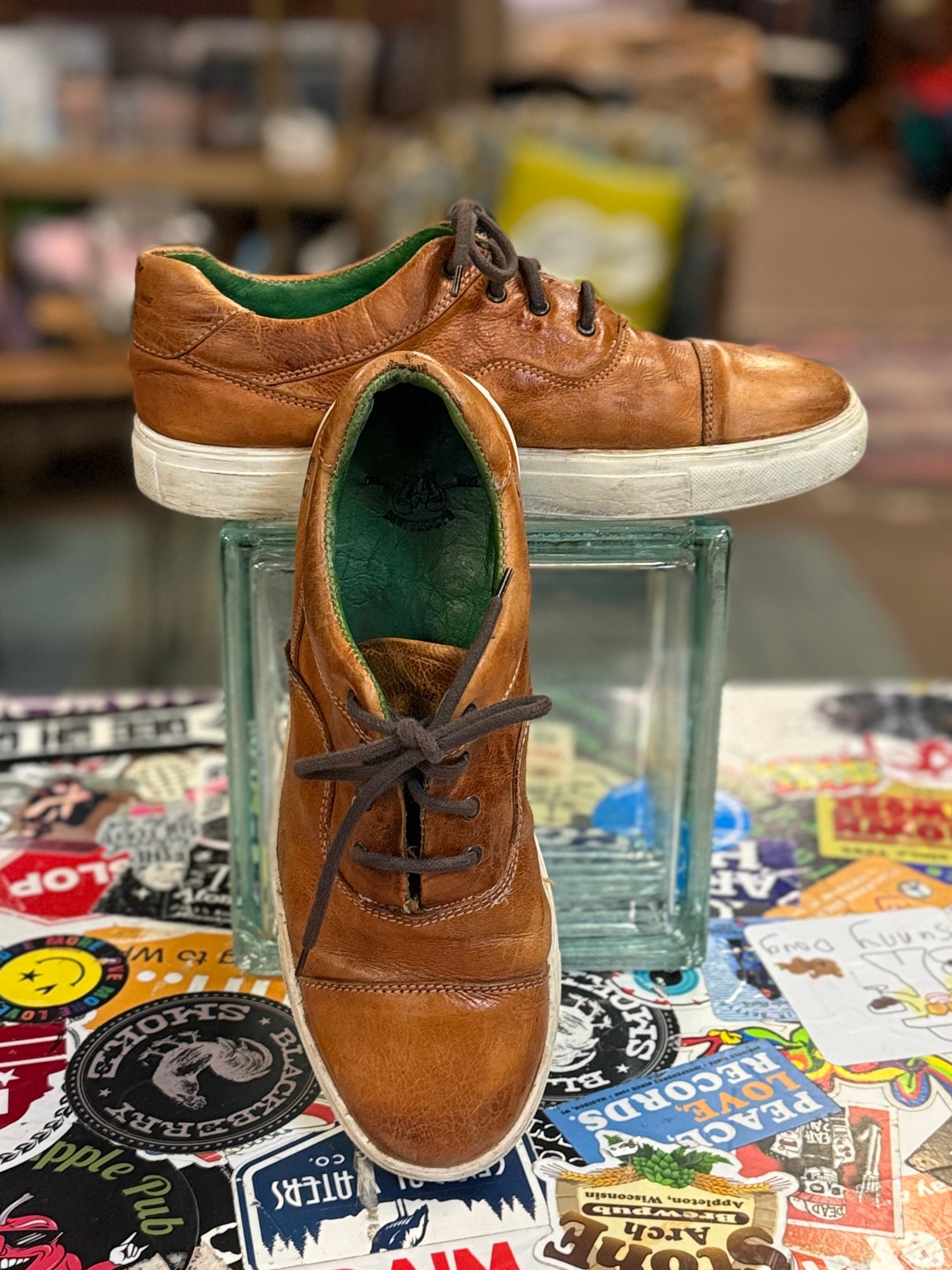 BED STU AZELI LEATHER SNEAKER (org$210)