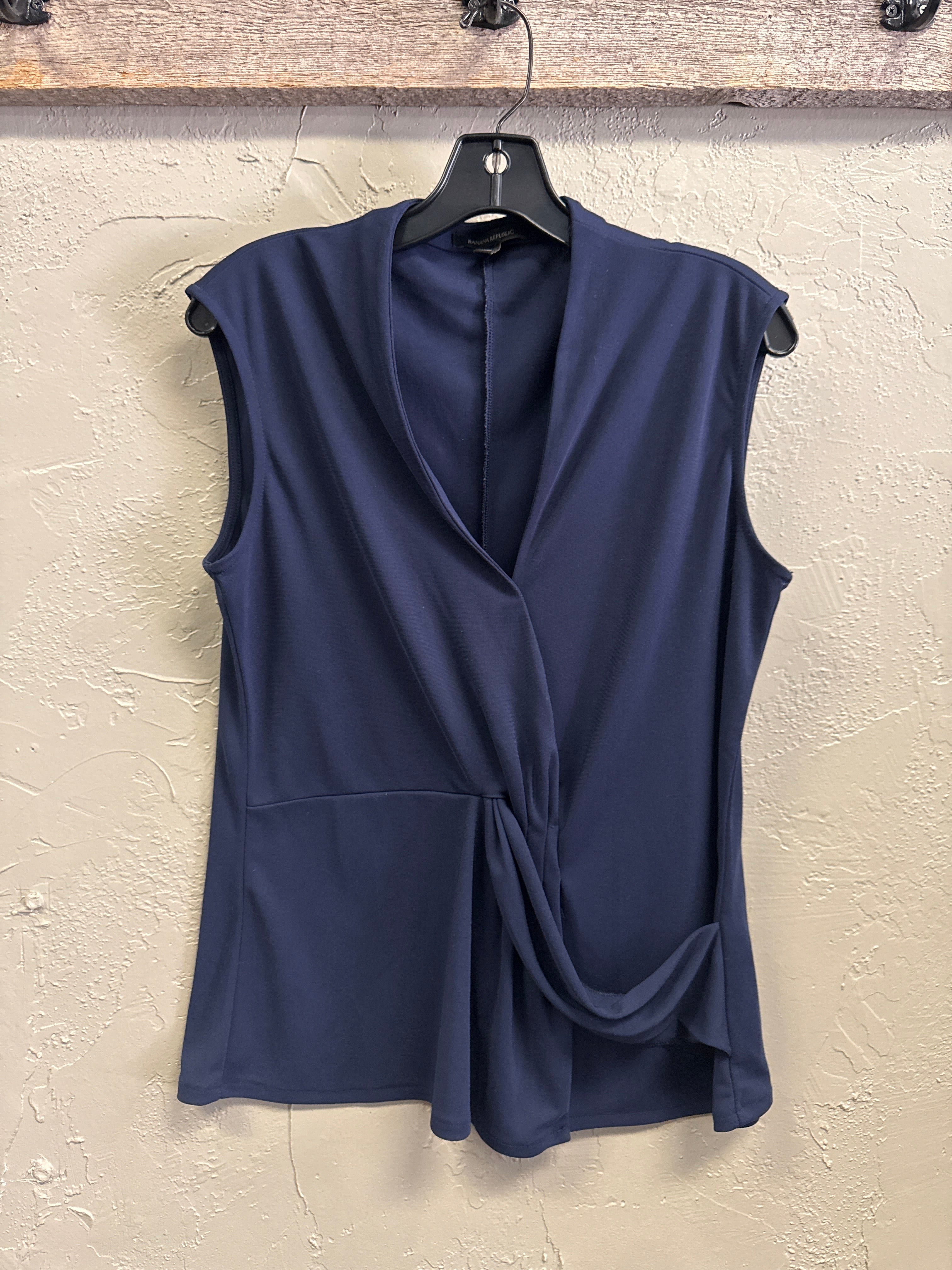 BANANA REPUBLIC TWIST FRONT TOP