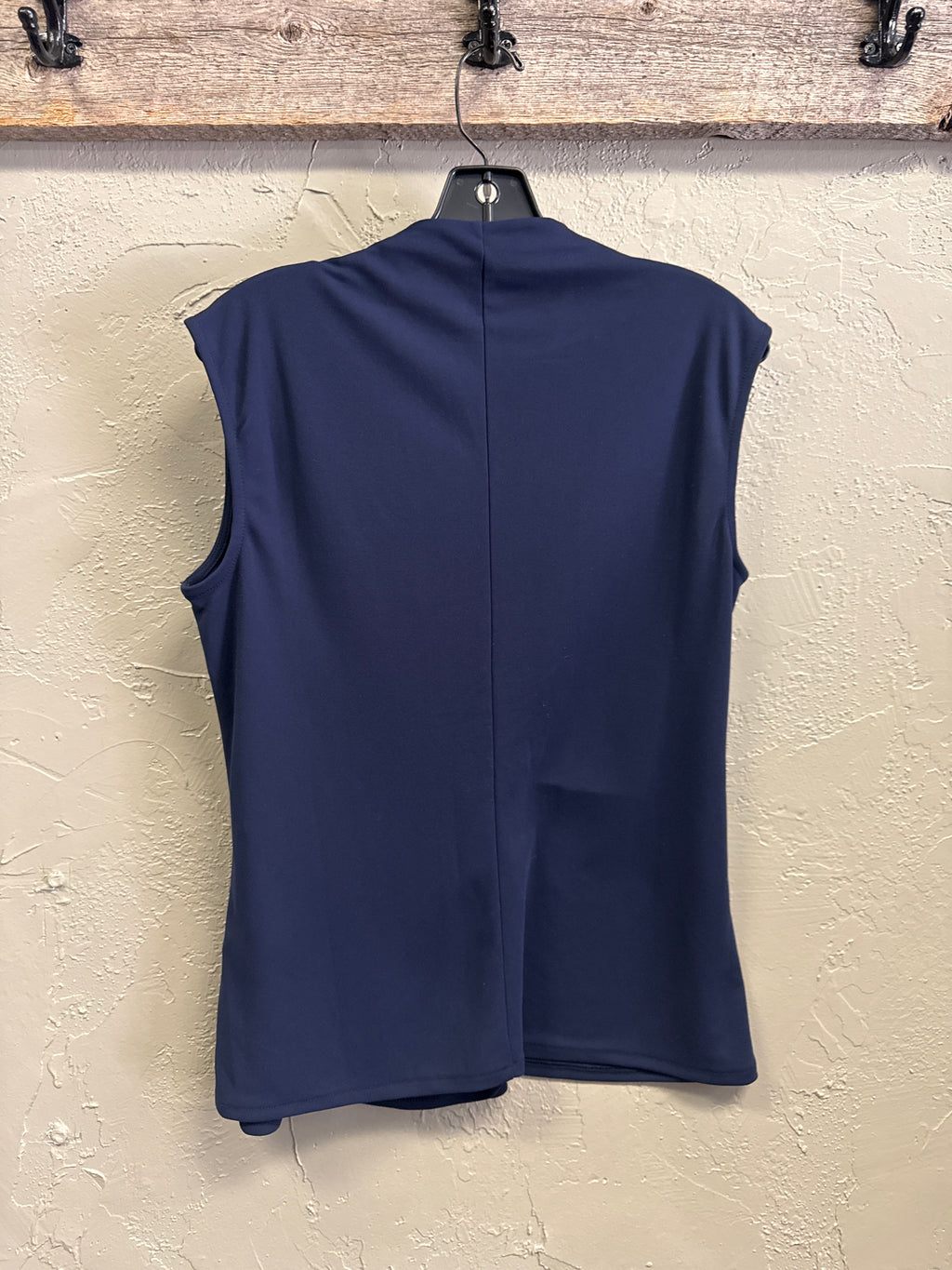 BANANA REPUBLIC TWIST FRONT TOP