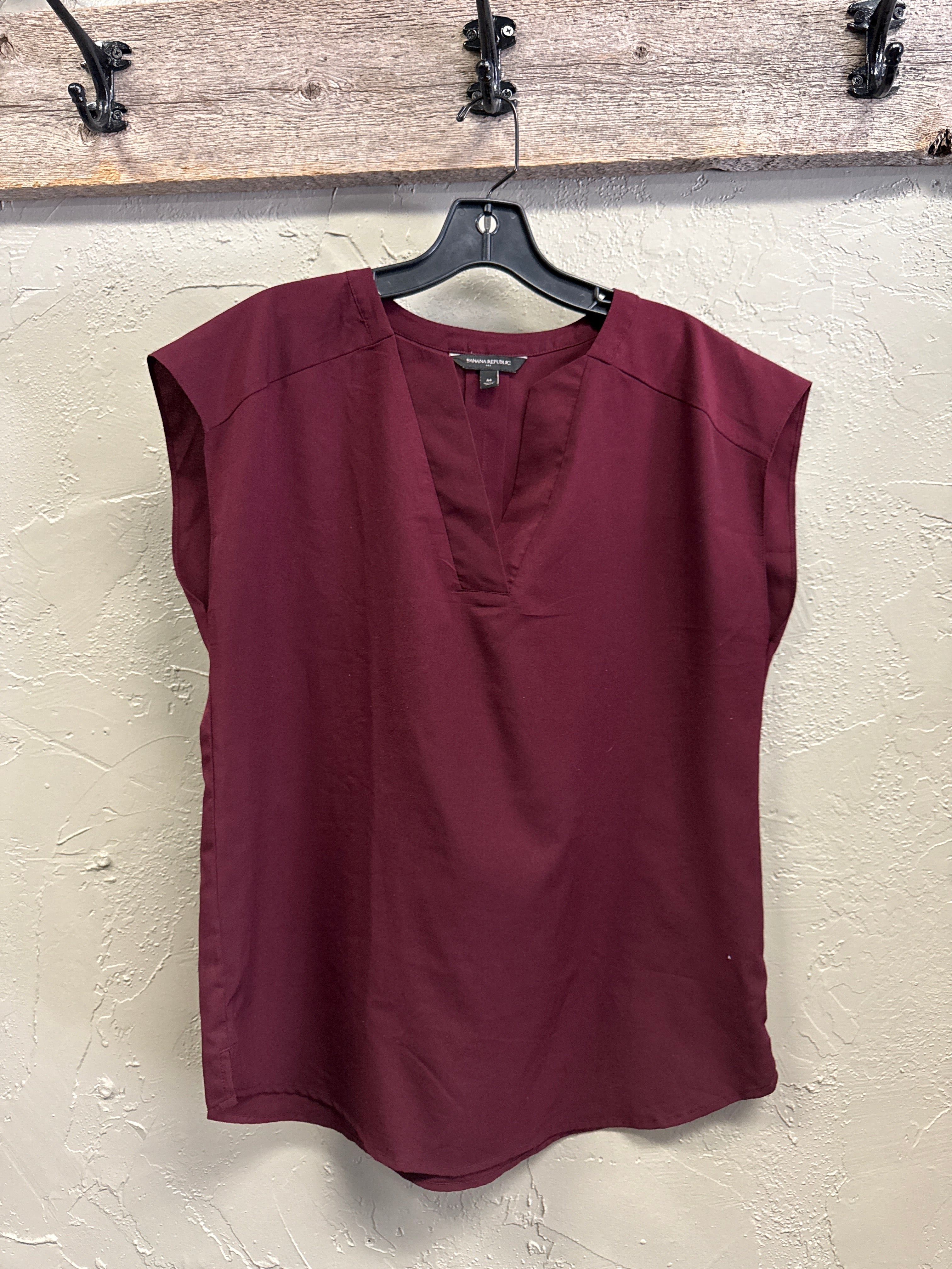 BANANA REPUBLIC CAP SLEEVE TOP