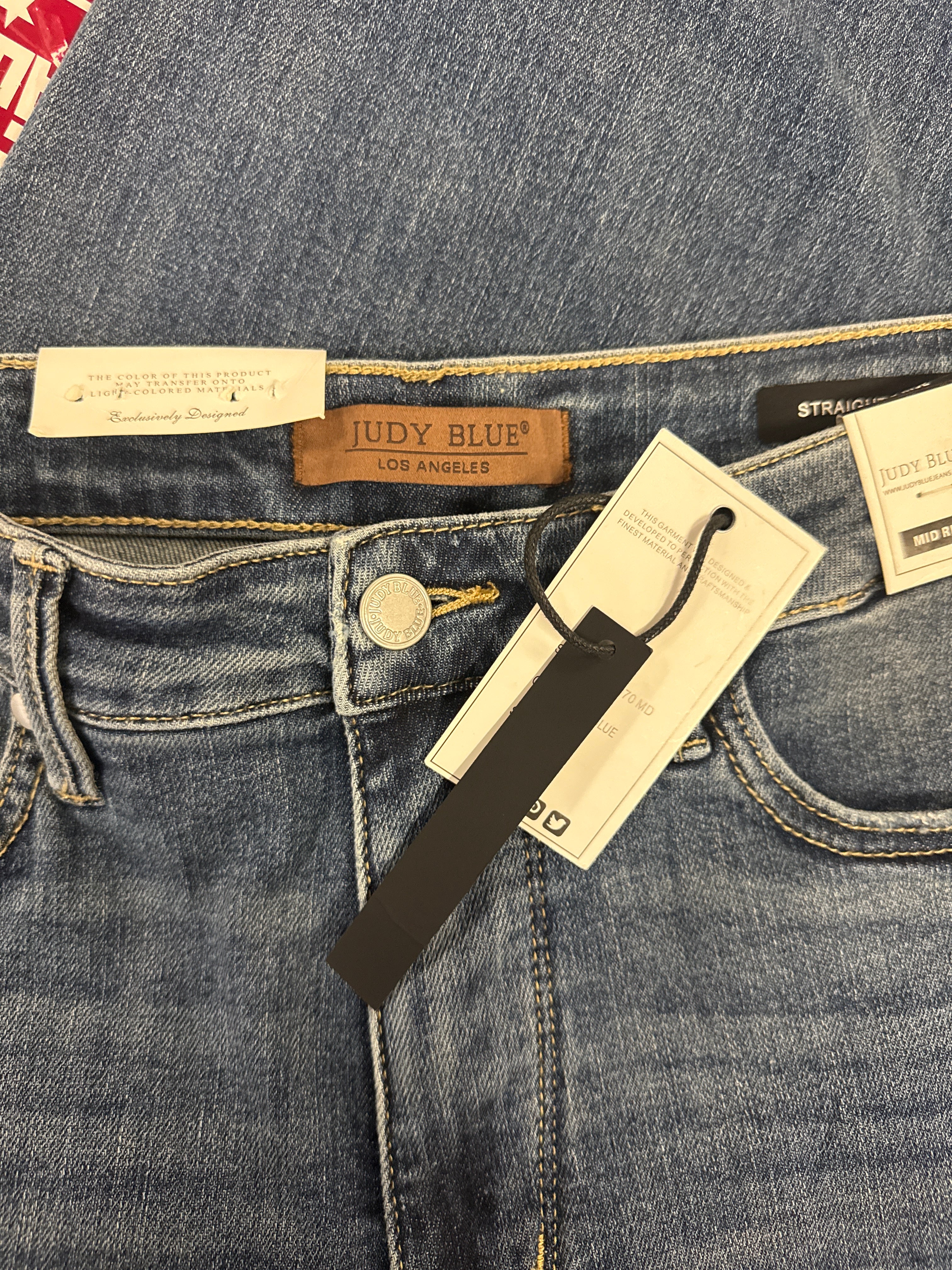 NWT JUDY BLUE MID-RISE VINTAGE STRAIGHT