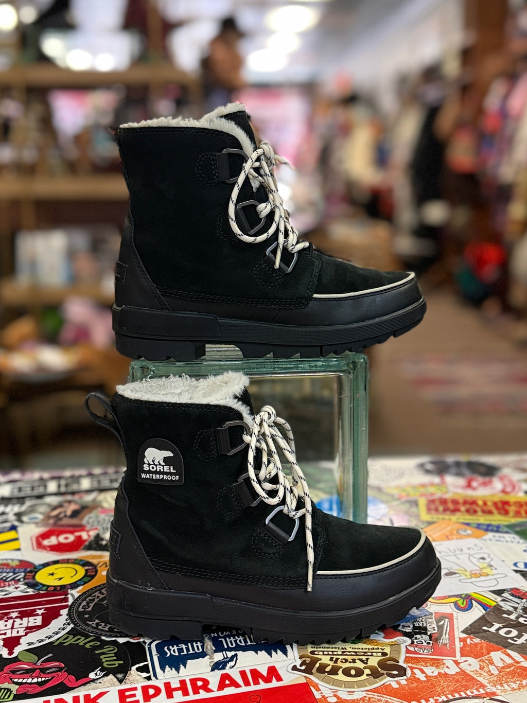 SOREL TIVOLI IV WATERPROOF BOOTS (org$145)