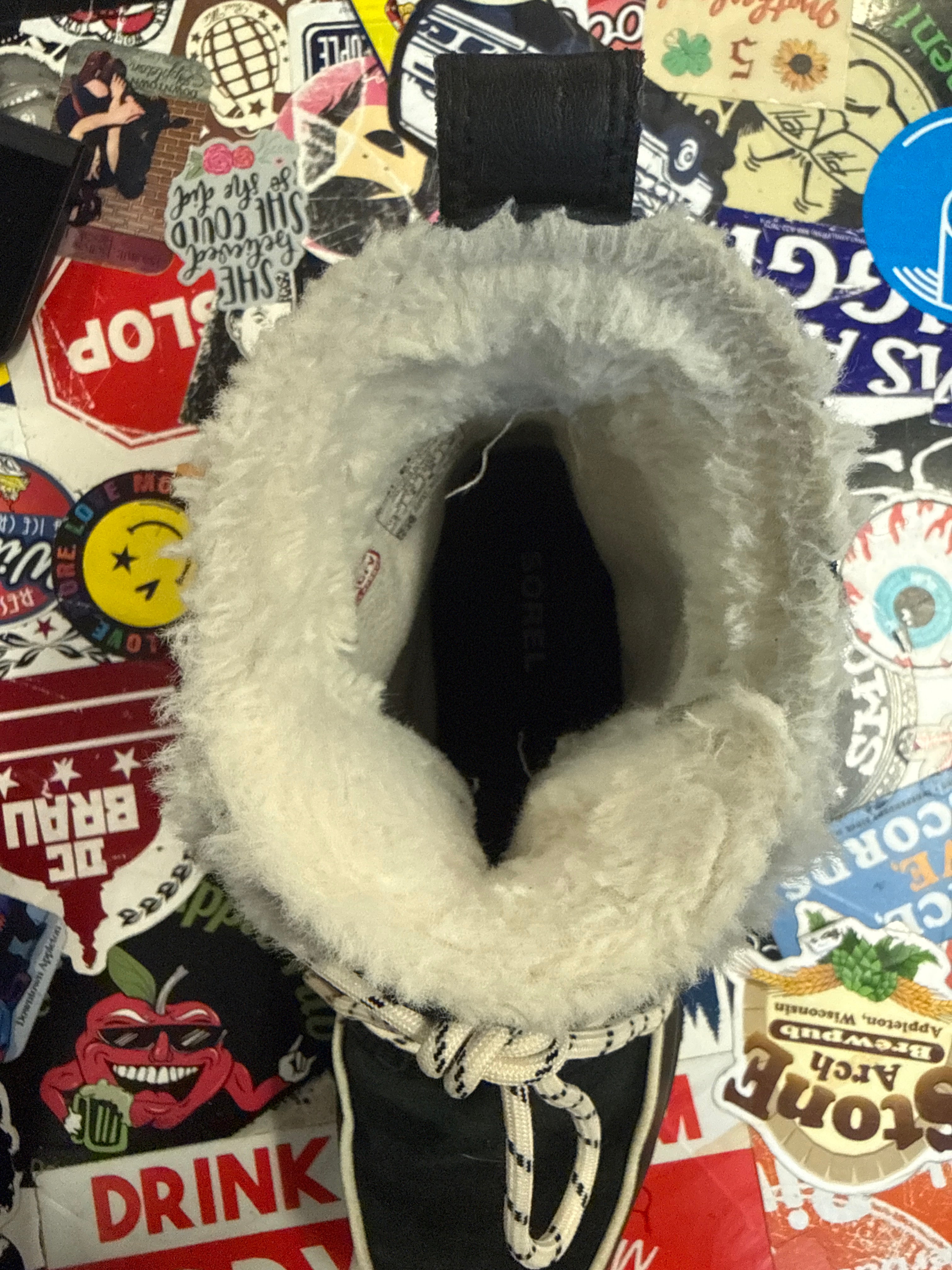 SOREL TIVOLI IV WATERPROOF BOOTS (org$145)