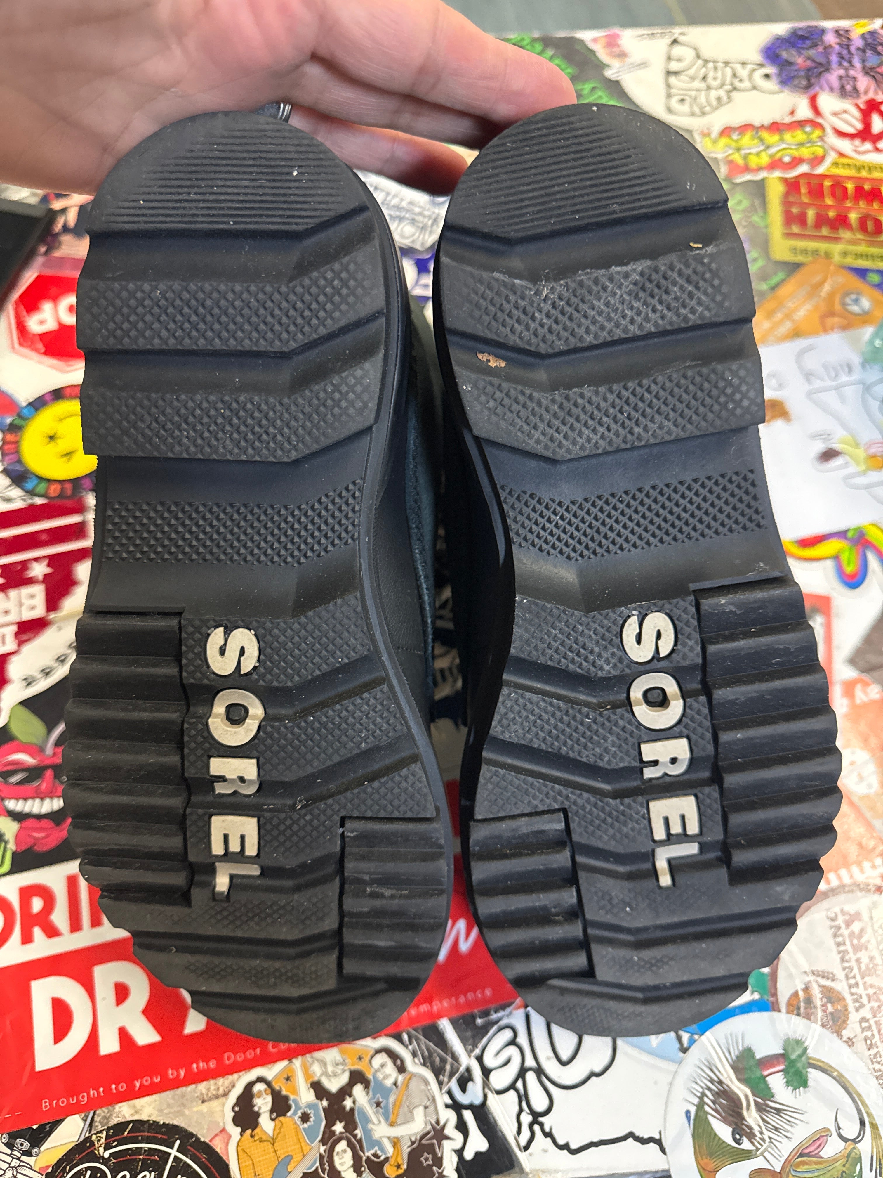 SOREL TIVOLI IV WATERPROOF BOOTS (org$145)