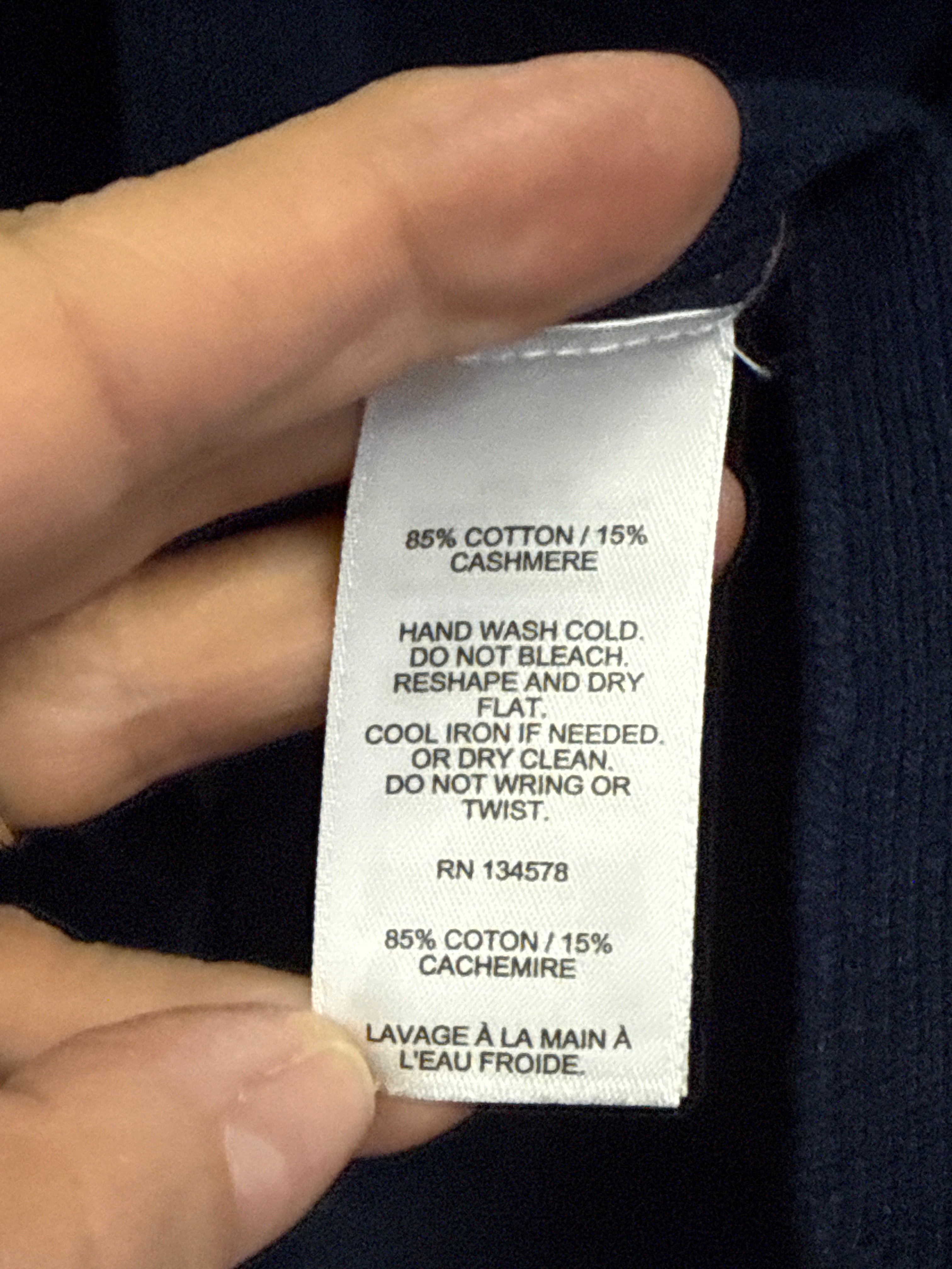 VINEYARD VINES V-NECK SWEATER (org$128)