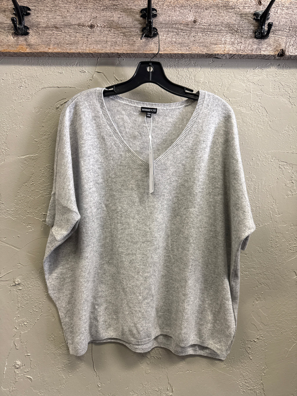NWT MINNIE ROSE CASHMERE SWEATER (org$294)