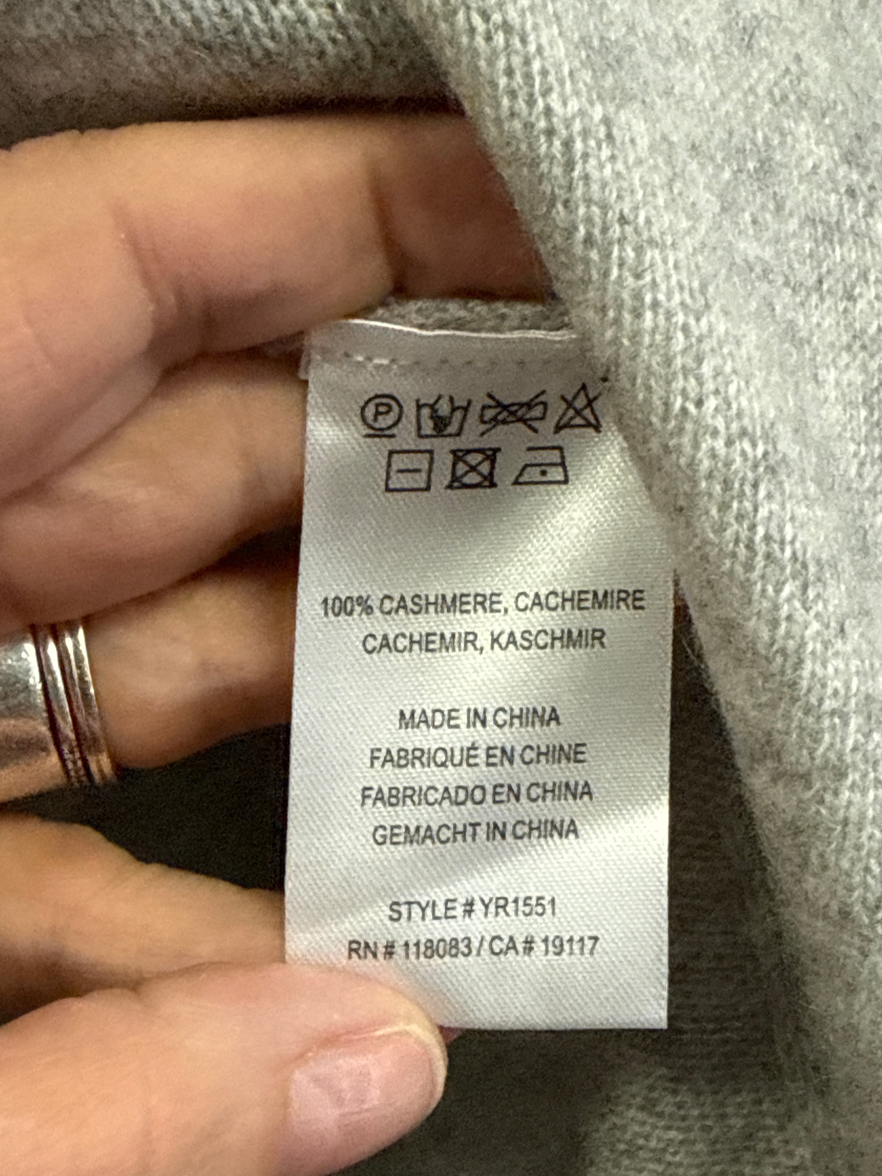 NWT MINNIE ROSE CASHMERE SWEATER (org$294)