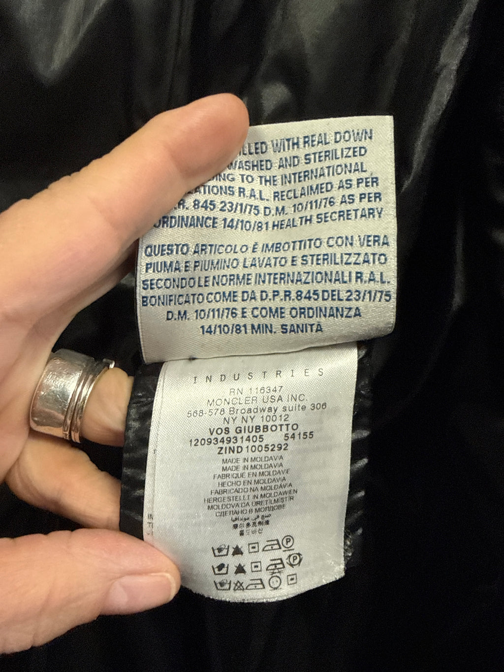 MONCLER VOS DOWN COAT (org$1250)