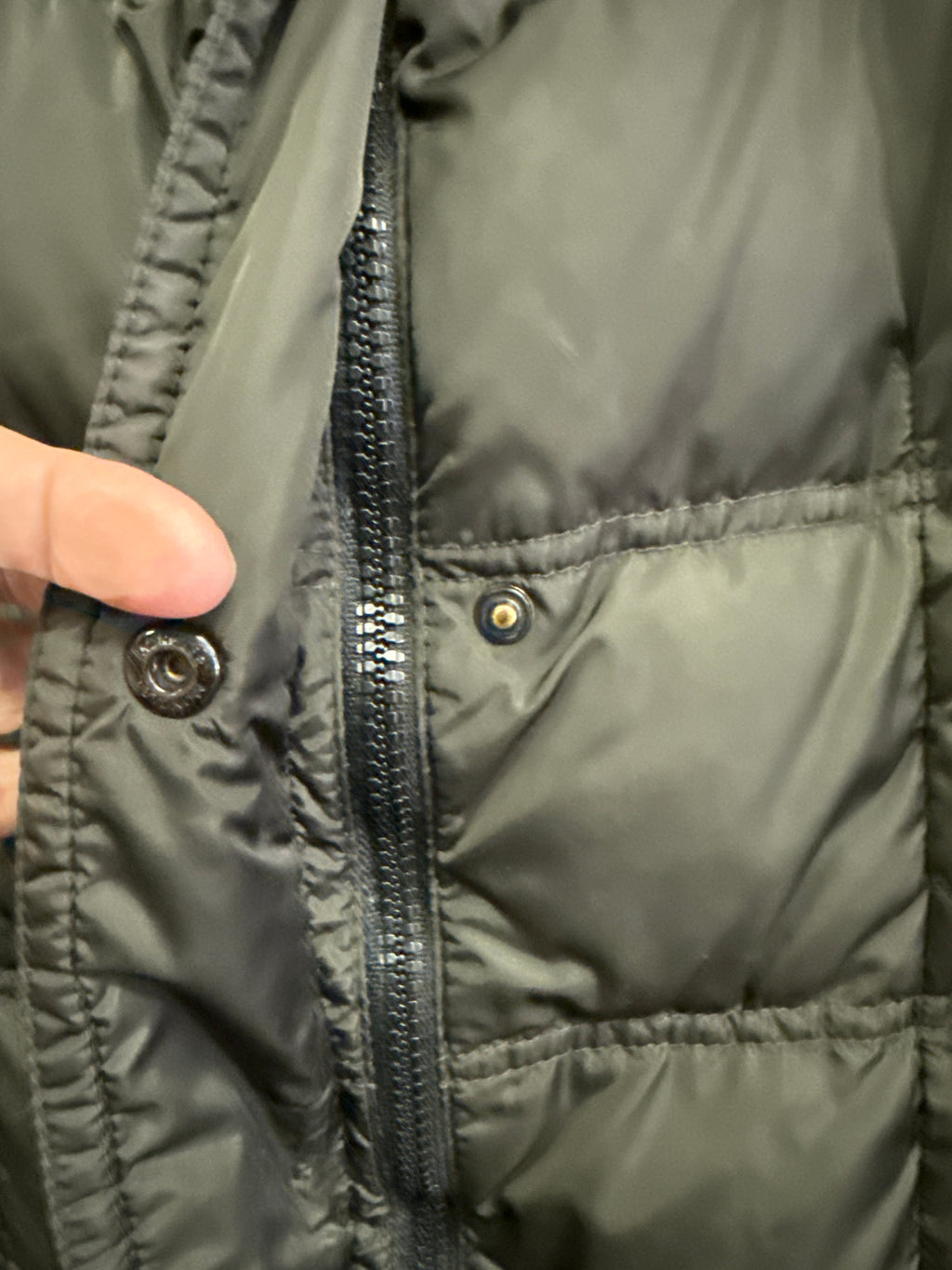 MONCLER VOS DOWN COAT (org$1250)