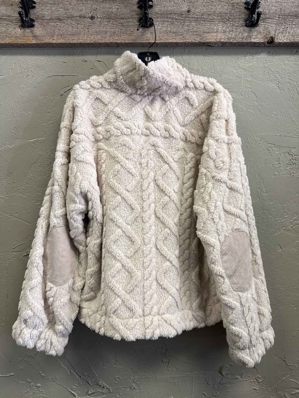 NEW IN SHERPA 1/2 ZIP PULLOVER