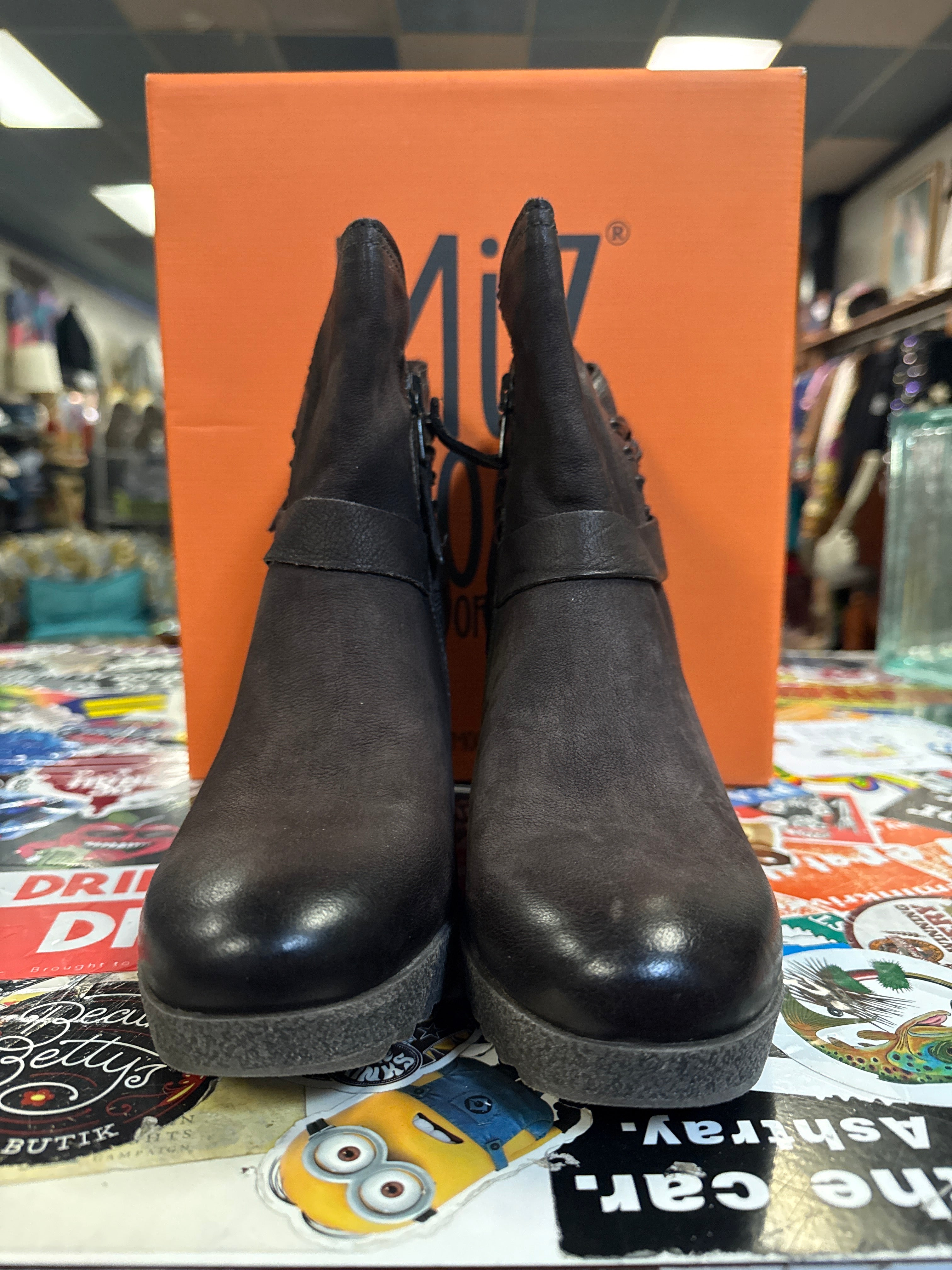 NIB MIZ MOOZ NAYA WEDGE (org$230)