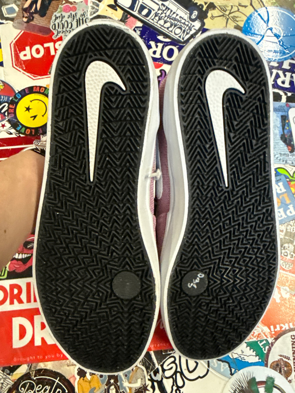 NIKE SB CHECK SOLAR CANVAS SNEAKERS