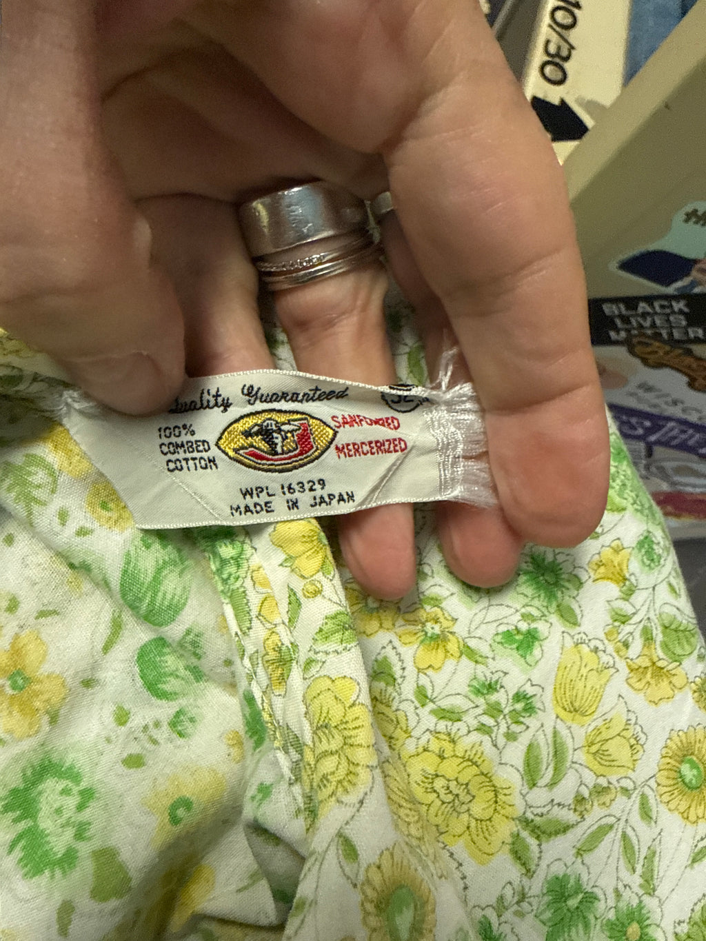 VTG SLEEVELESS FLORAL TOP