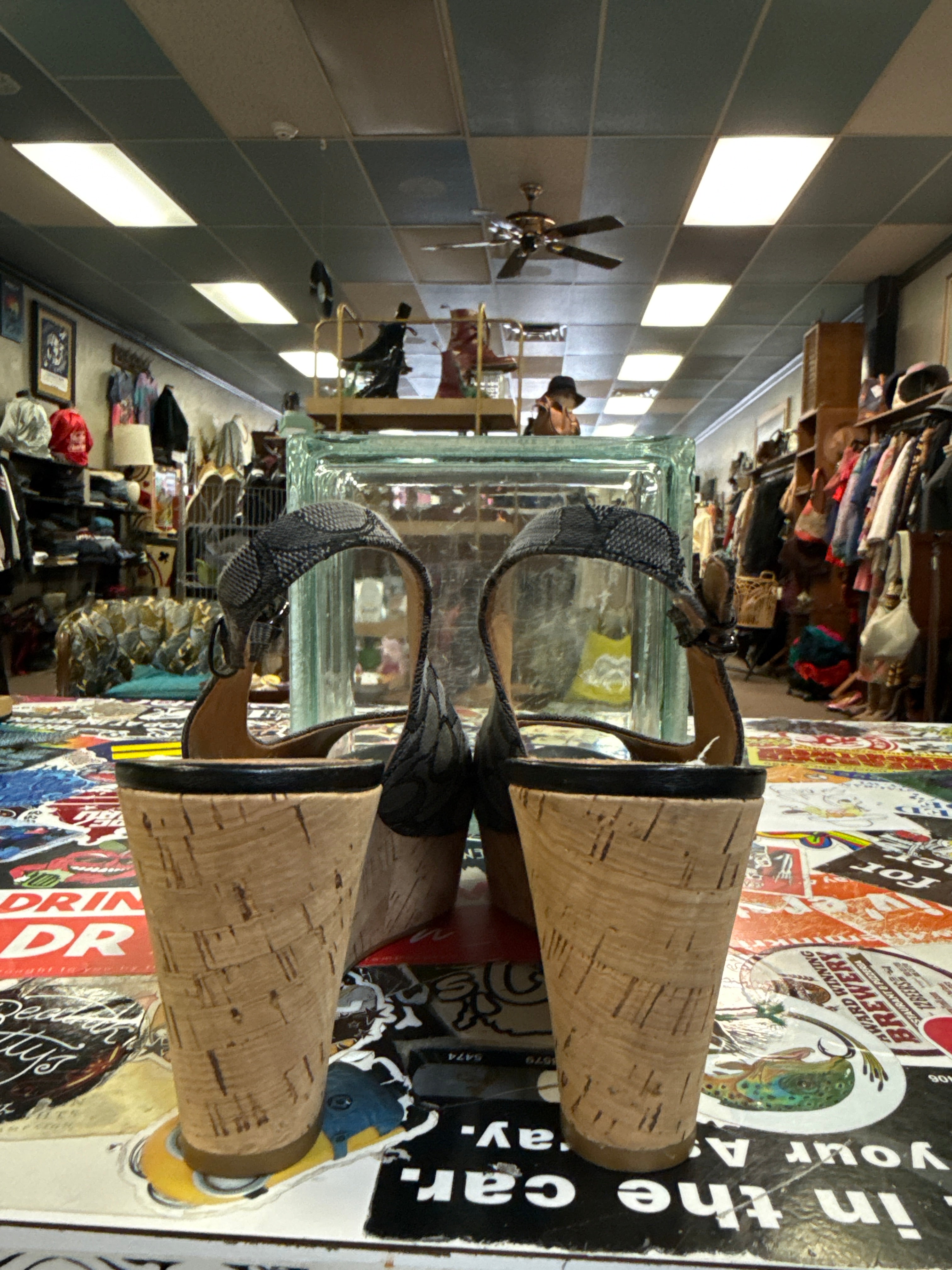 COACH LOGO WEDGE SANDALS (org$195)