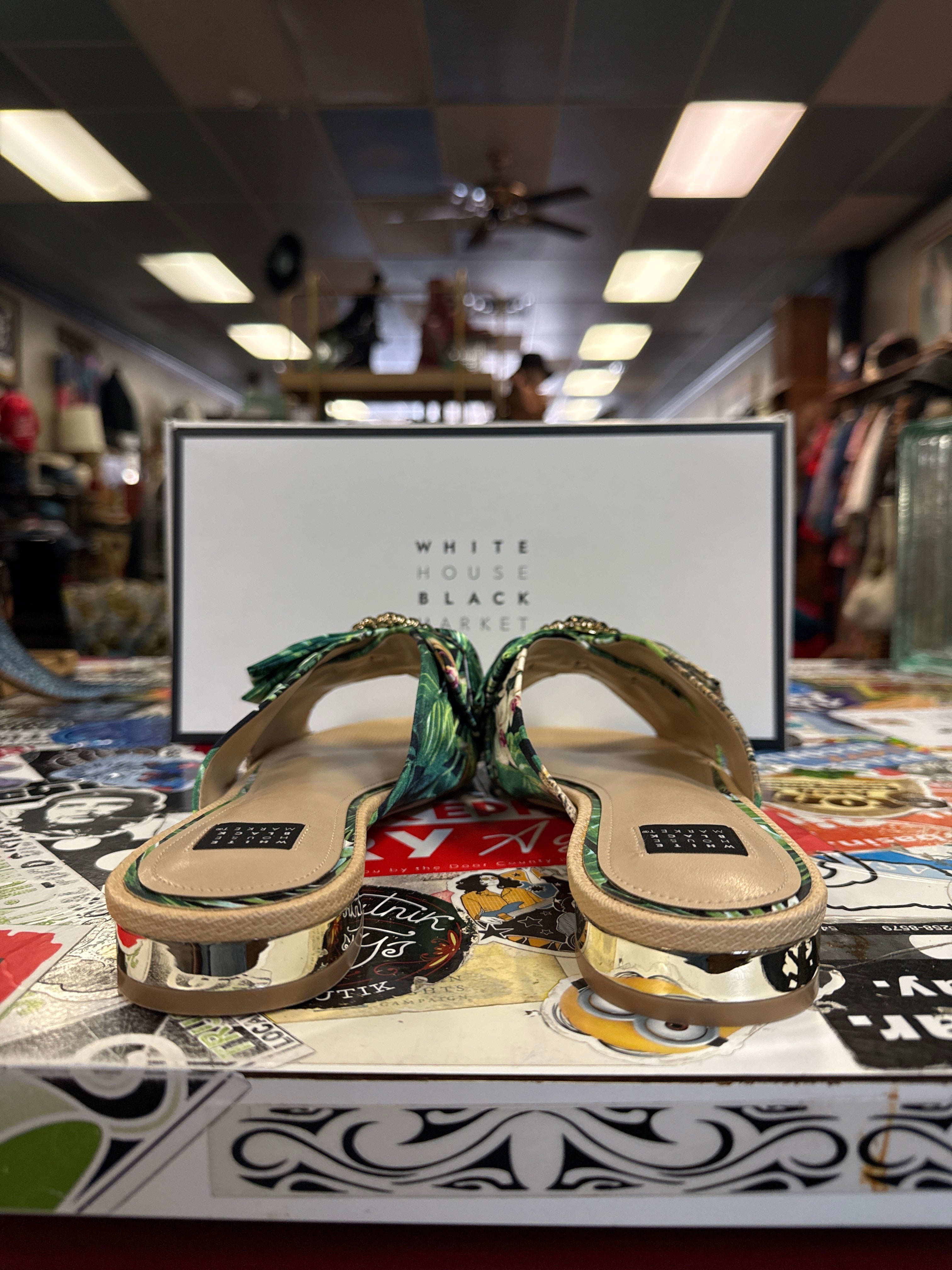 NIB WHBM EMERALD BOW SLIDES (org$110)