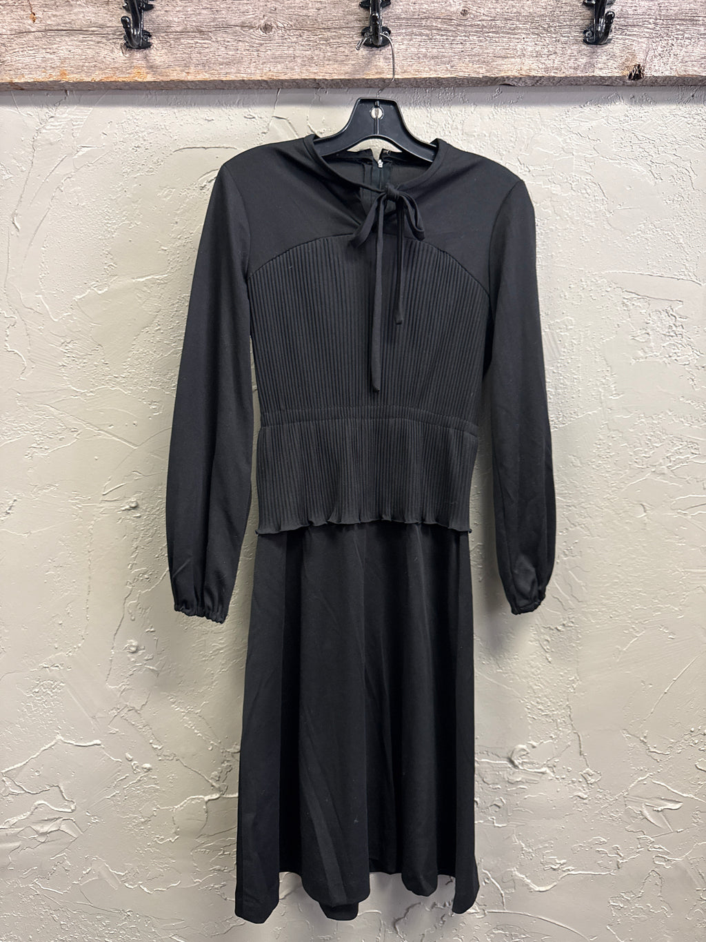 VTG PLEATED BODICE MIDI-DRESS