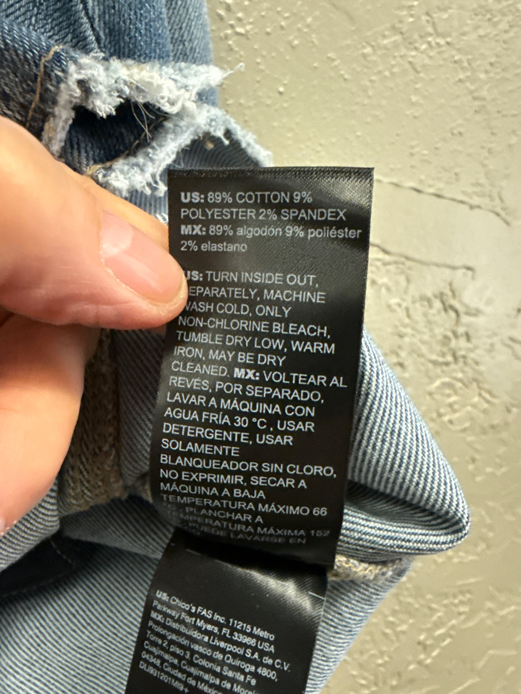 NWT WHBM CROP DENIM JACKET (org$150)