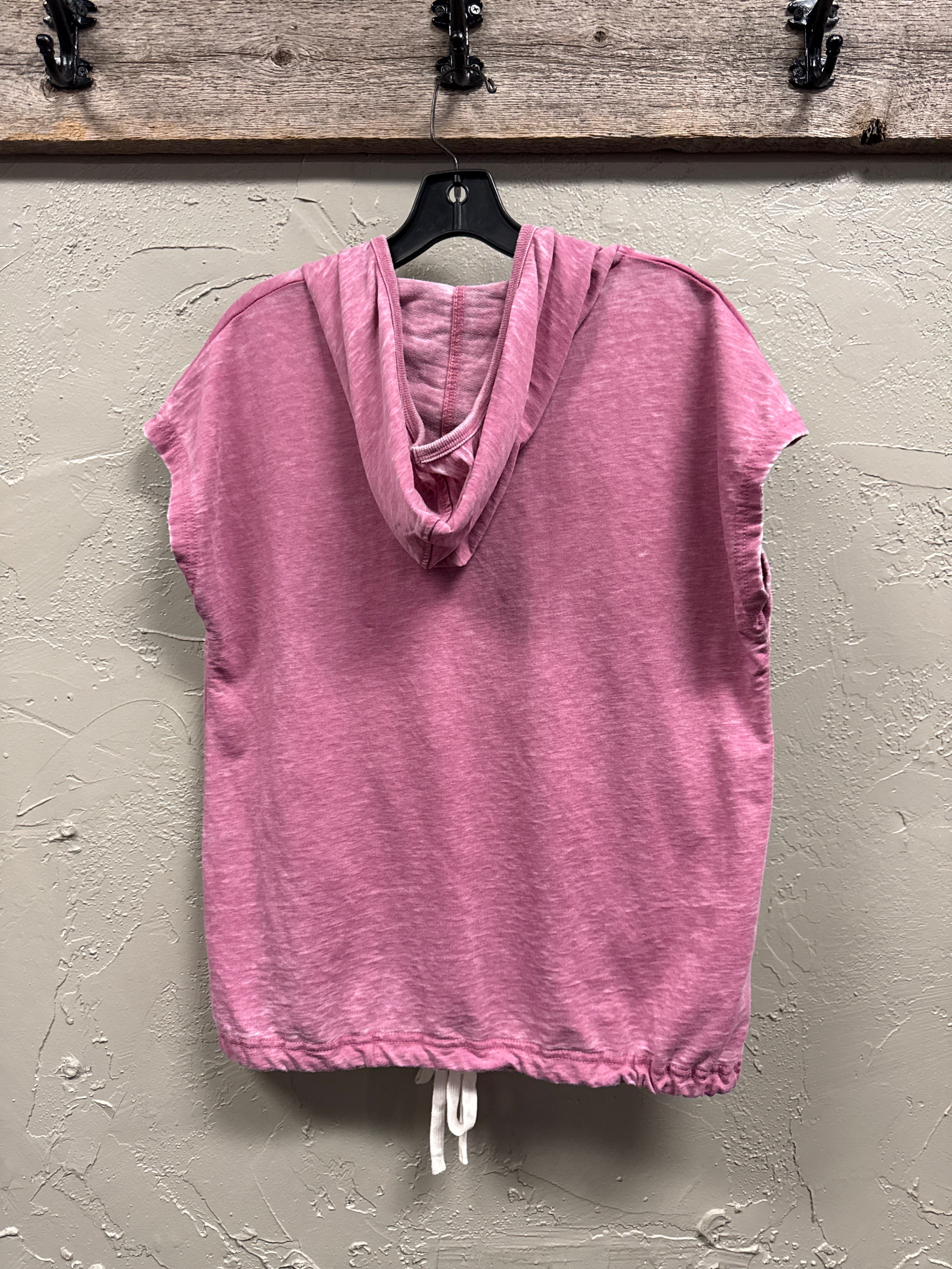 SHORT-SLEEVE HOODED TUNIC