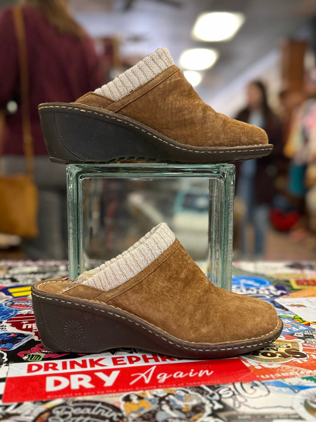 UGG GAEL WEDGE CLOG (org$159)