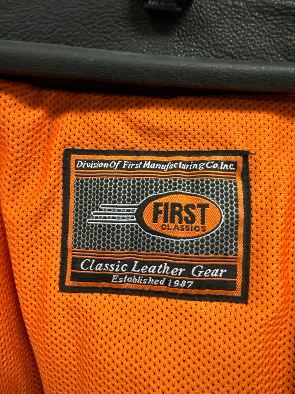 NWOT FIRST CLASSICS SPORTY SCOOTER (org$310)