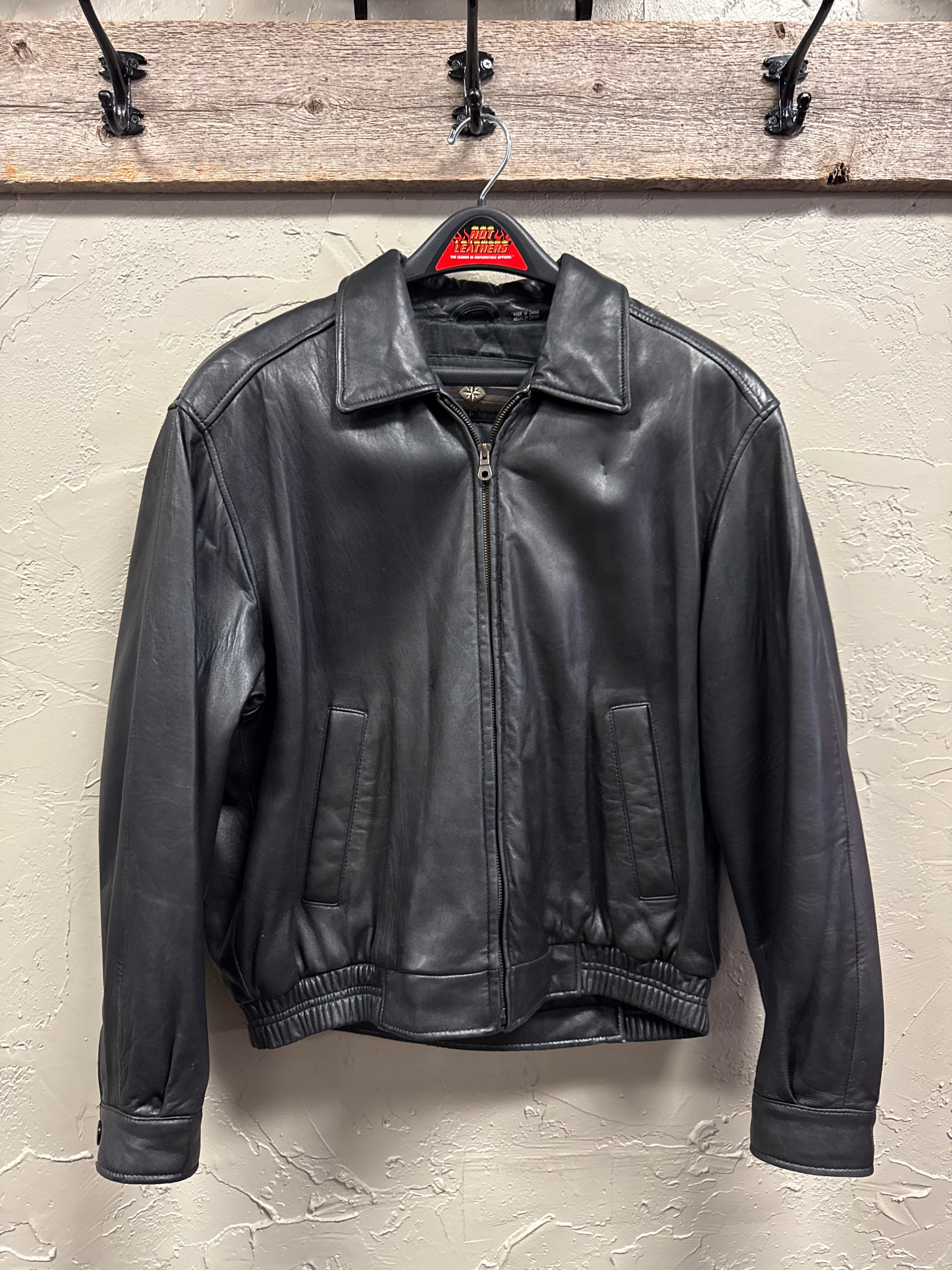 VTG 80's MEMBERS ONLY LEATHER BOMBER