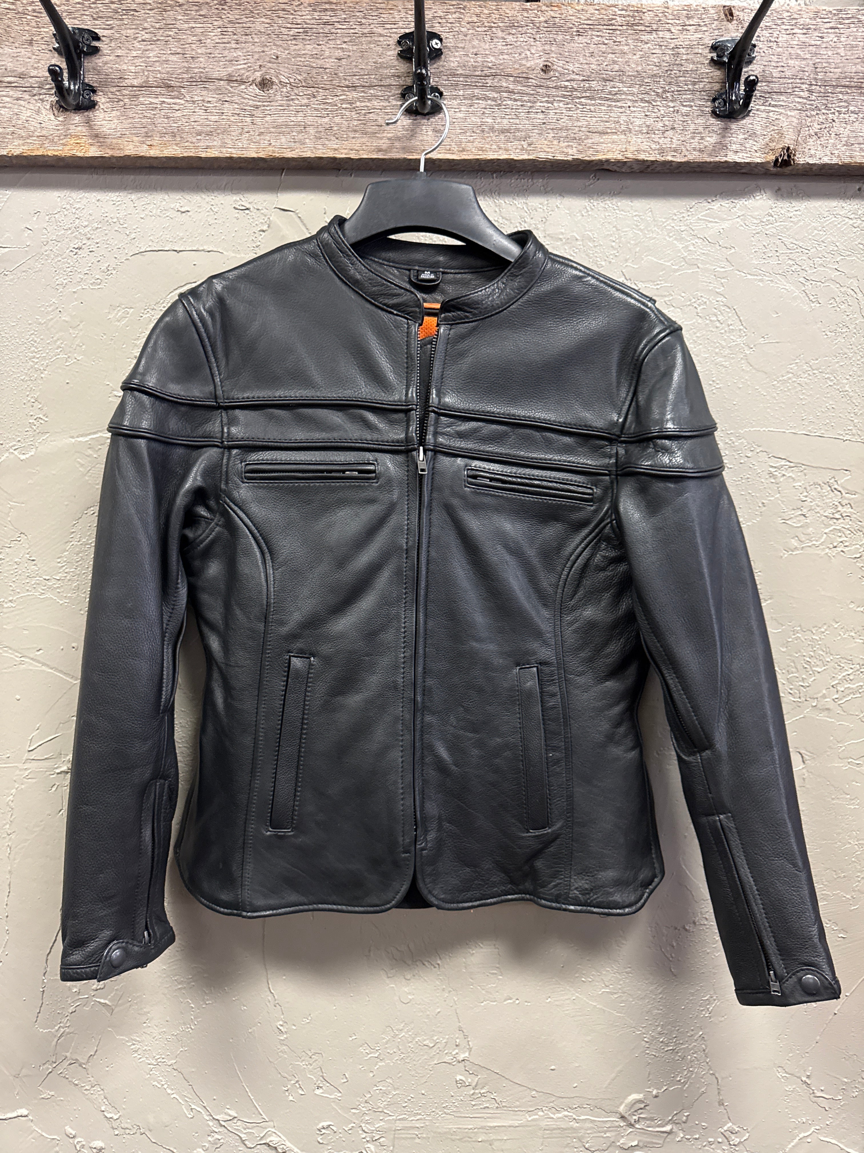 NWOT FIRST CLASSICS LADIES SCOOTER