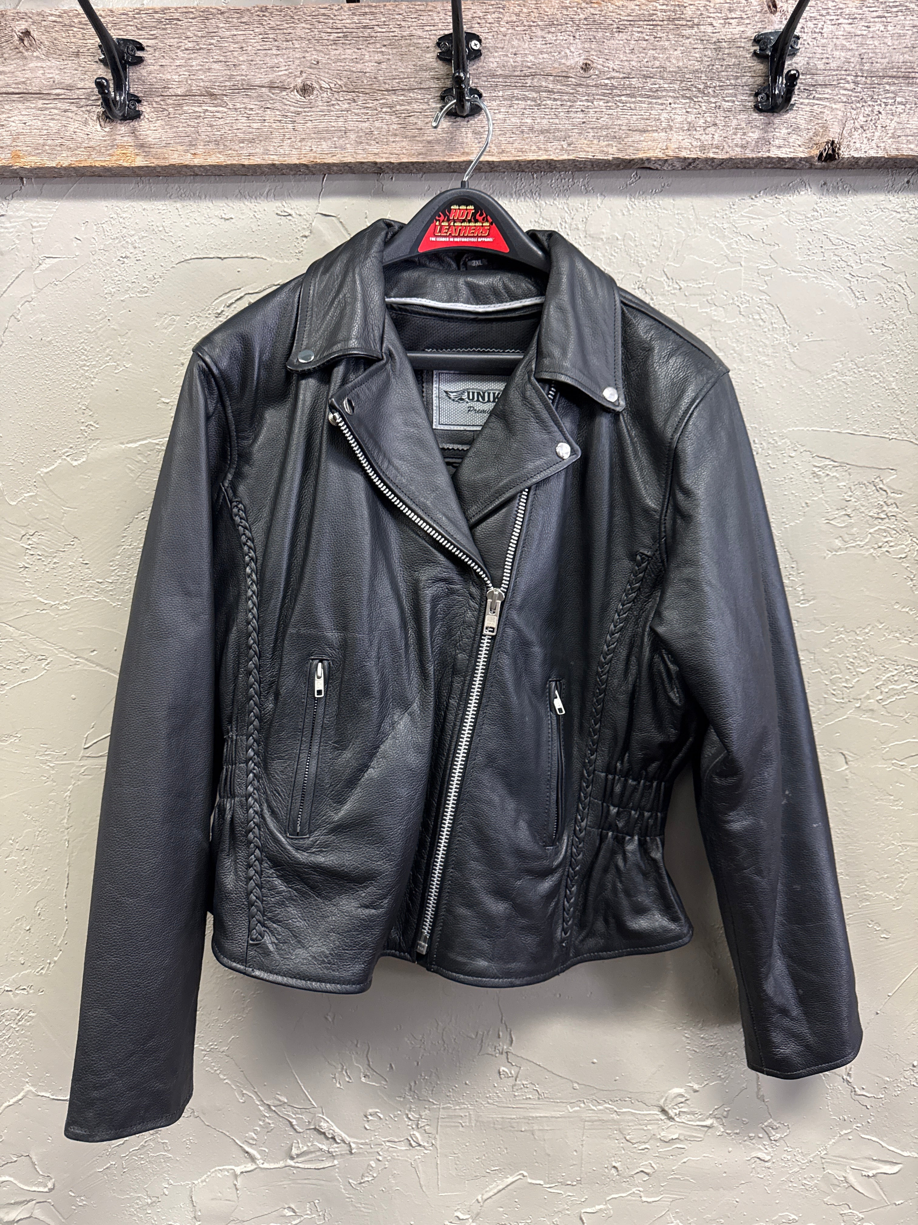 NWOT WOMENS UNIK MOTO JACKET