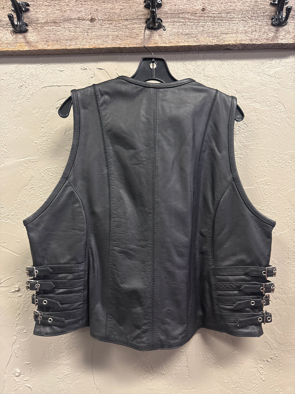 NWT WOMENS FIRST CLASSICS VEST (org$175)