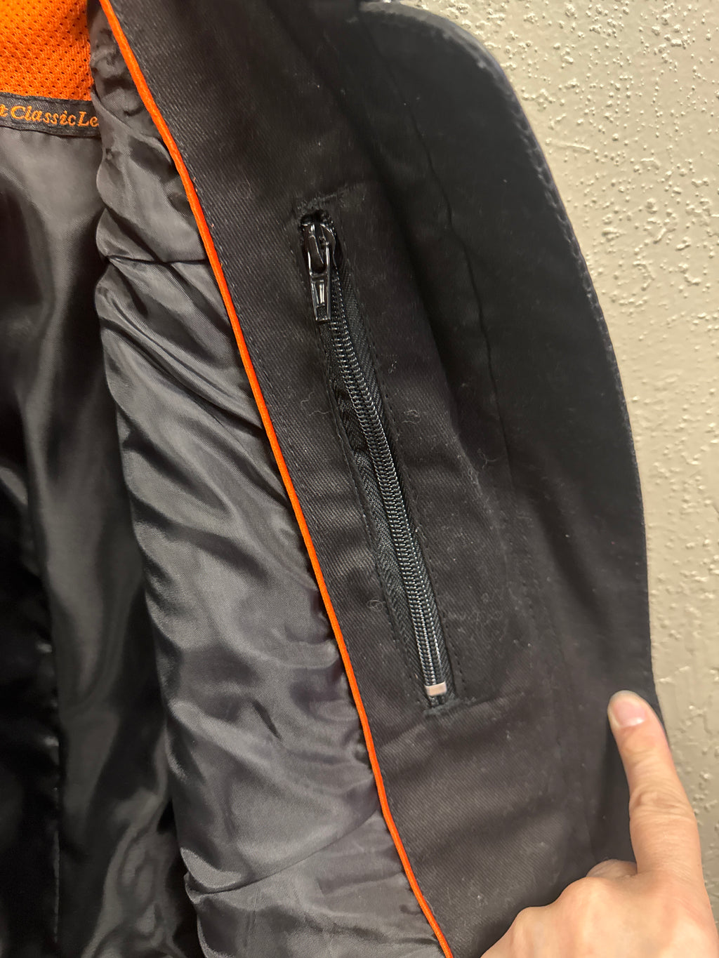 NWT WOMENS FIRST CLASSICS VEST (org$175)