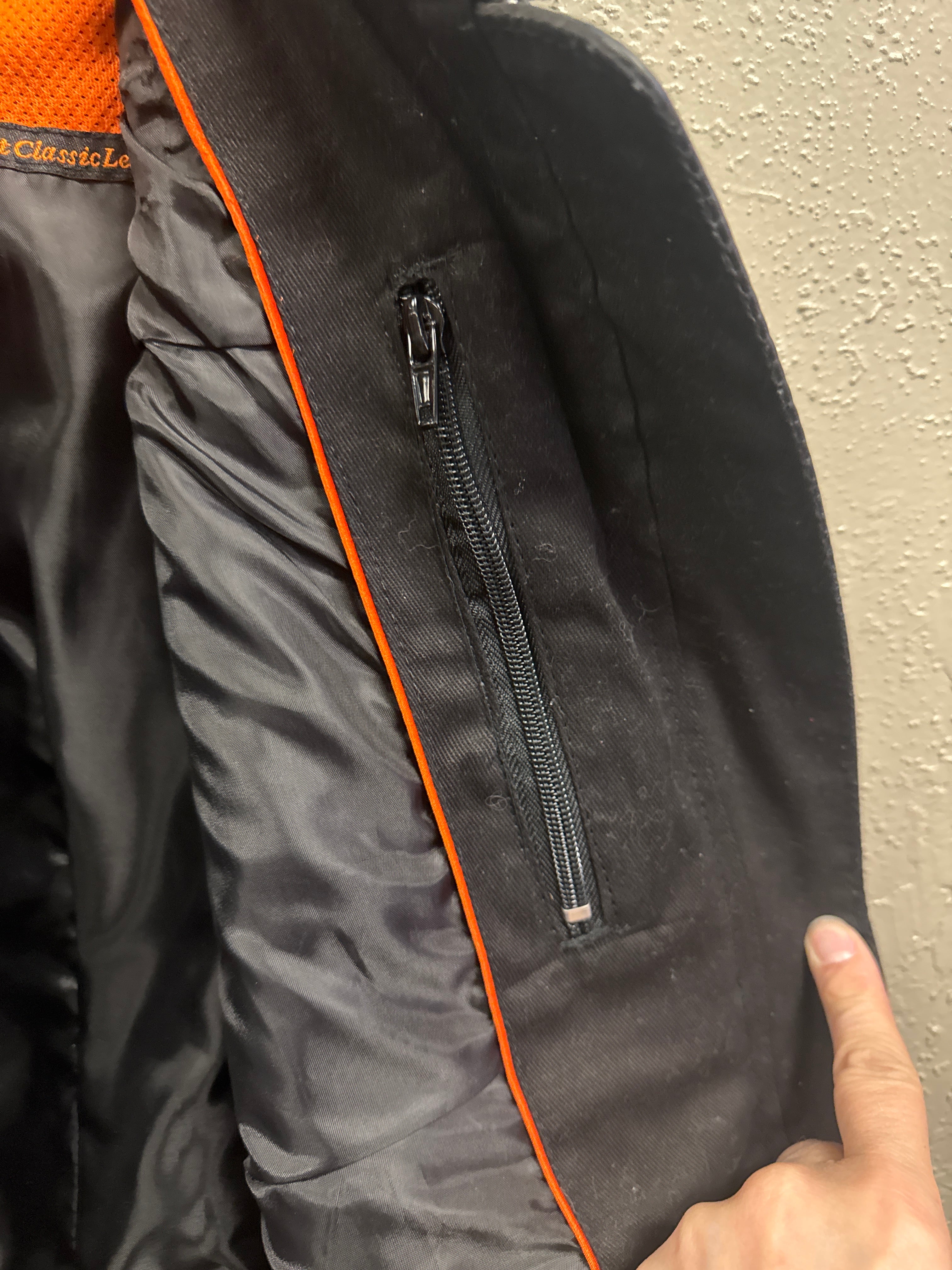 NWT WOMENS FIRST CLASSICS VEST (org$175)