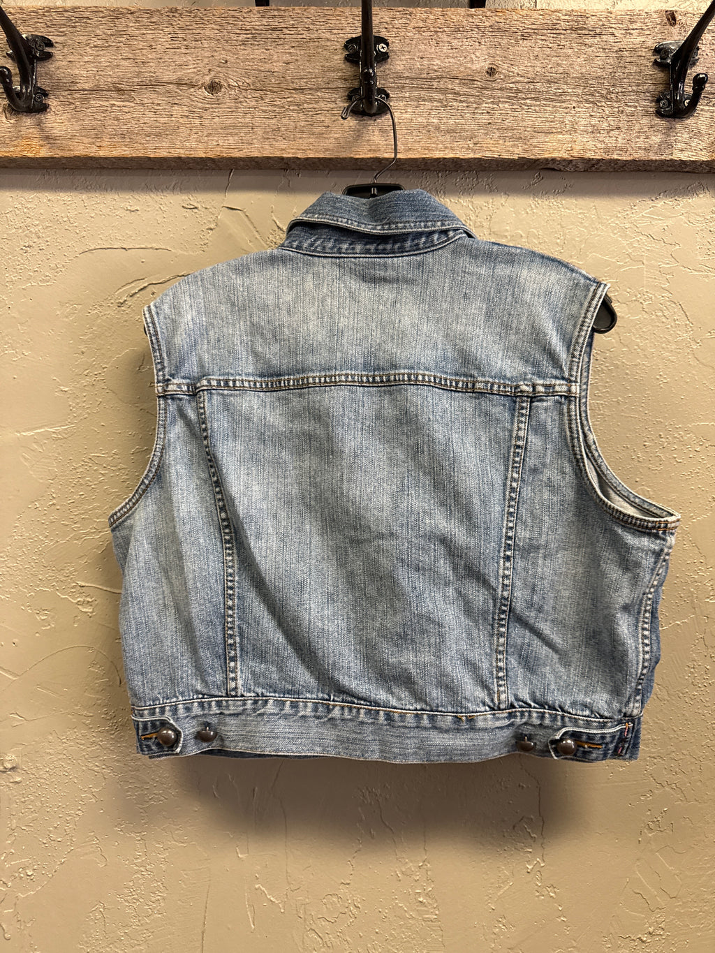 CROP DENIM VEST