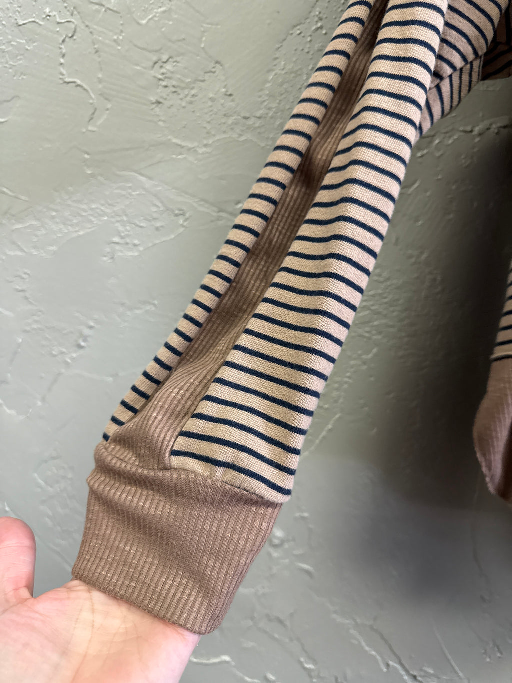 DOE & RAE STRIPED PULLOVER