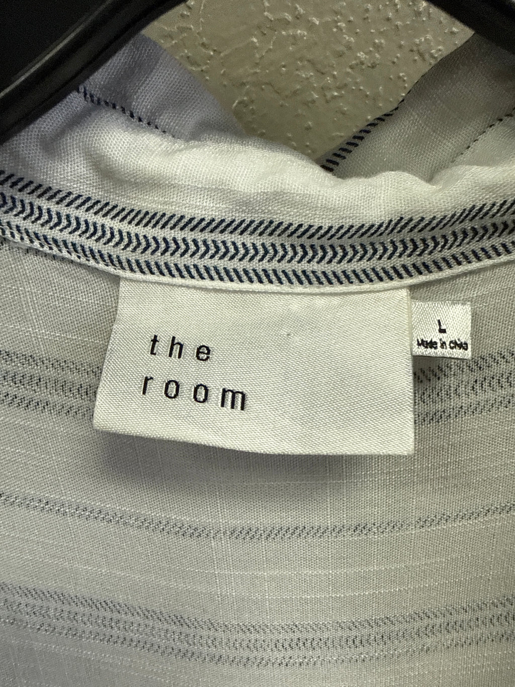 THE ROOM TWIST-FRONT BLOUSE
