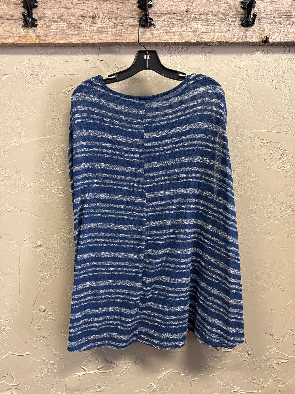 ODDY KNIT SLEEVELESS TOP