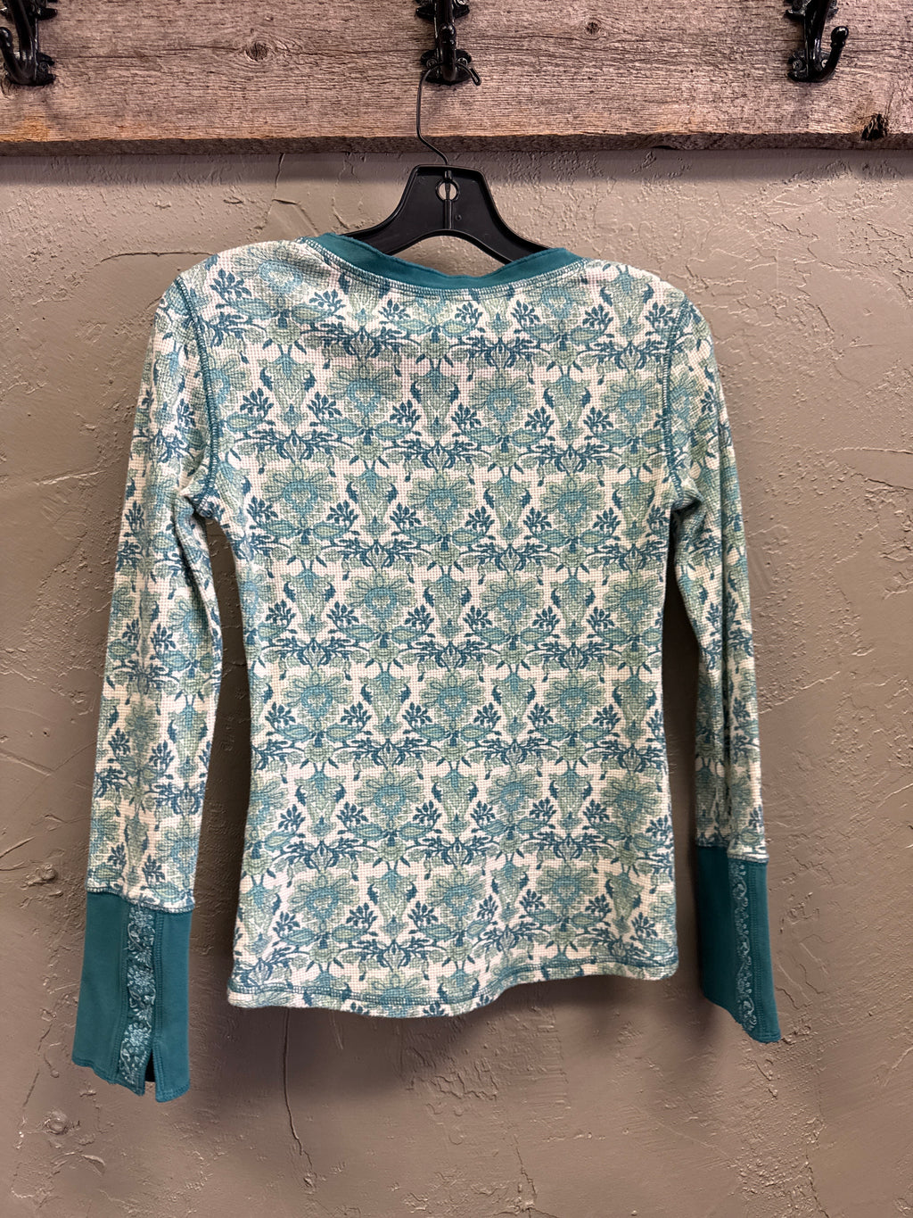 SUNDANCE THERMAL HENLEY (org$149)