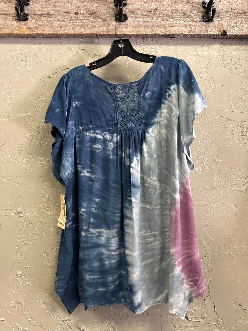 NWT One World Boho Embroidered Top