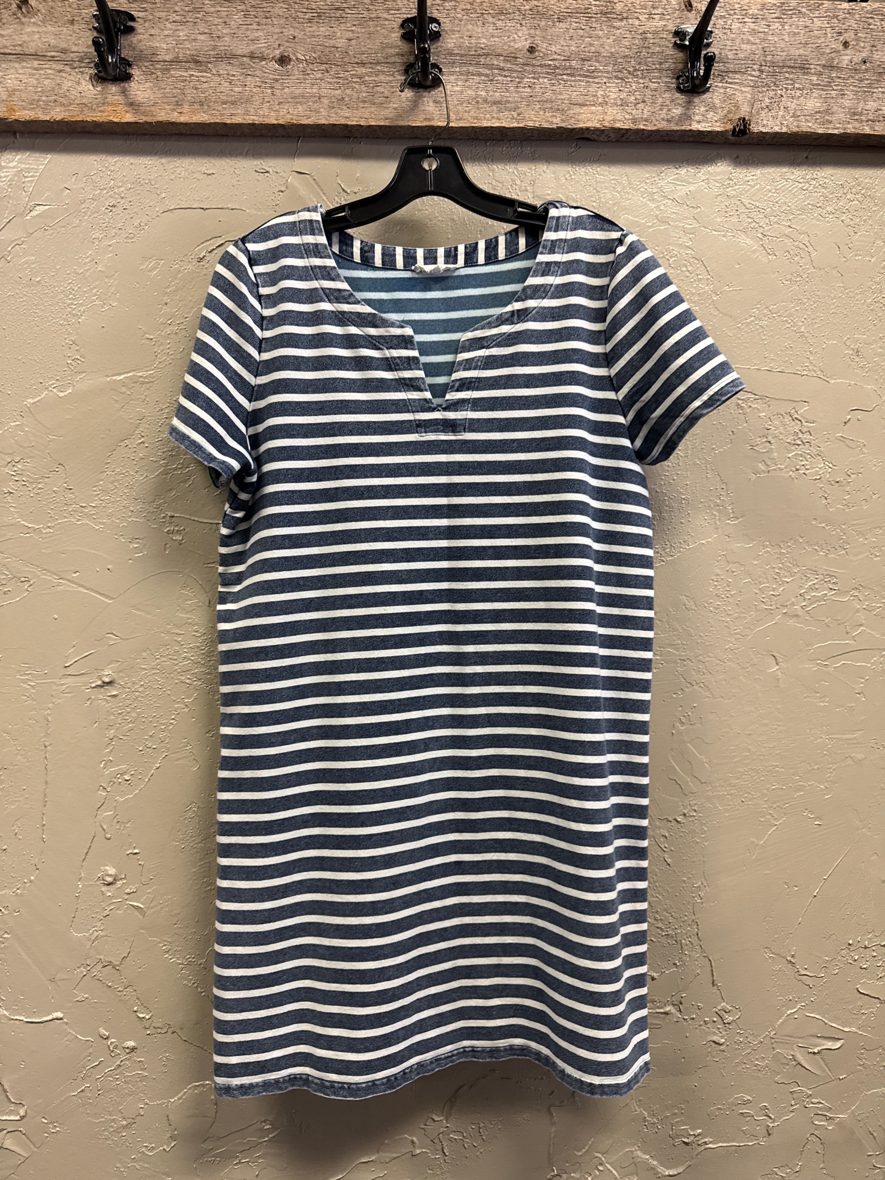 Jane & Delancey Short Sleeve Knit Dress