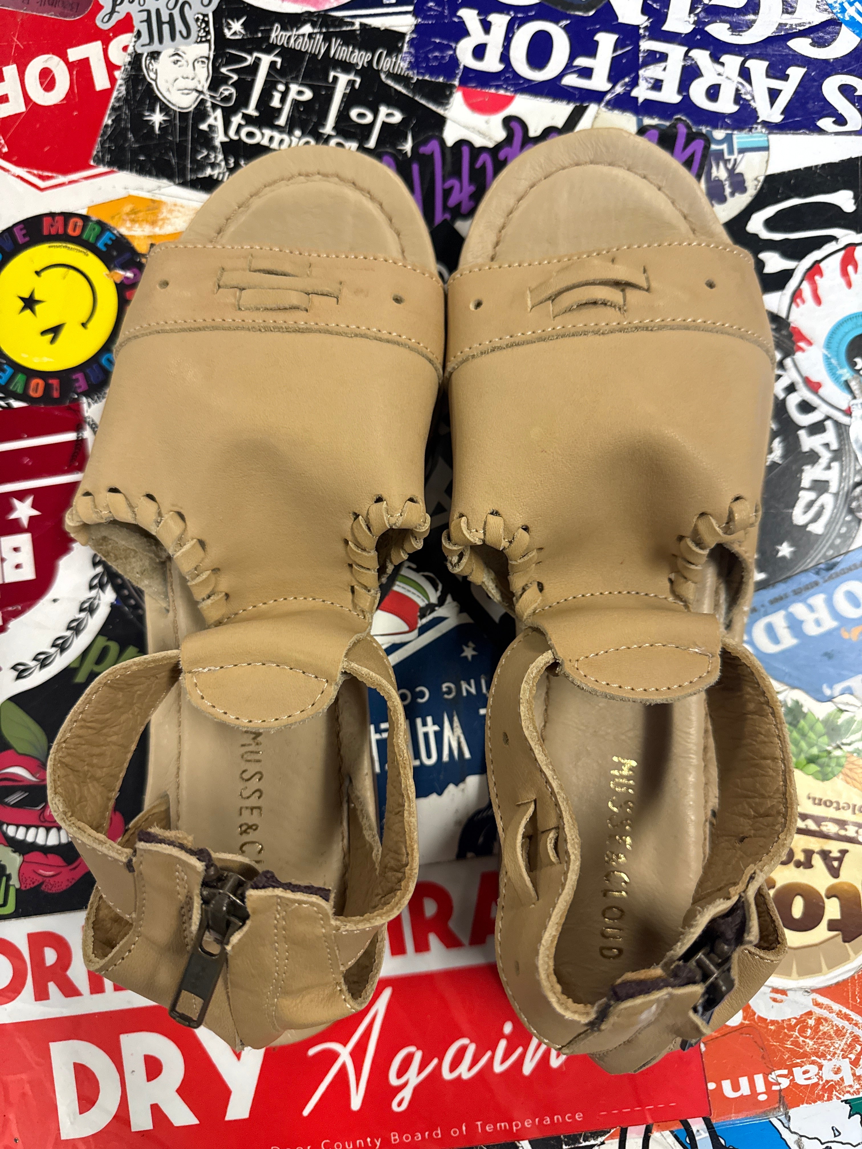 NIB Musse&Cloud Camber Sandals (org$100)