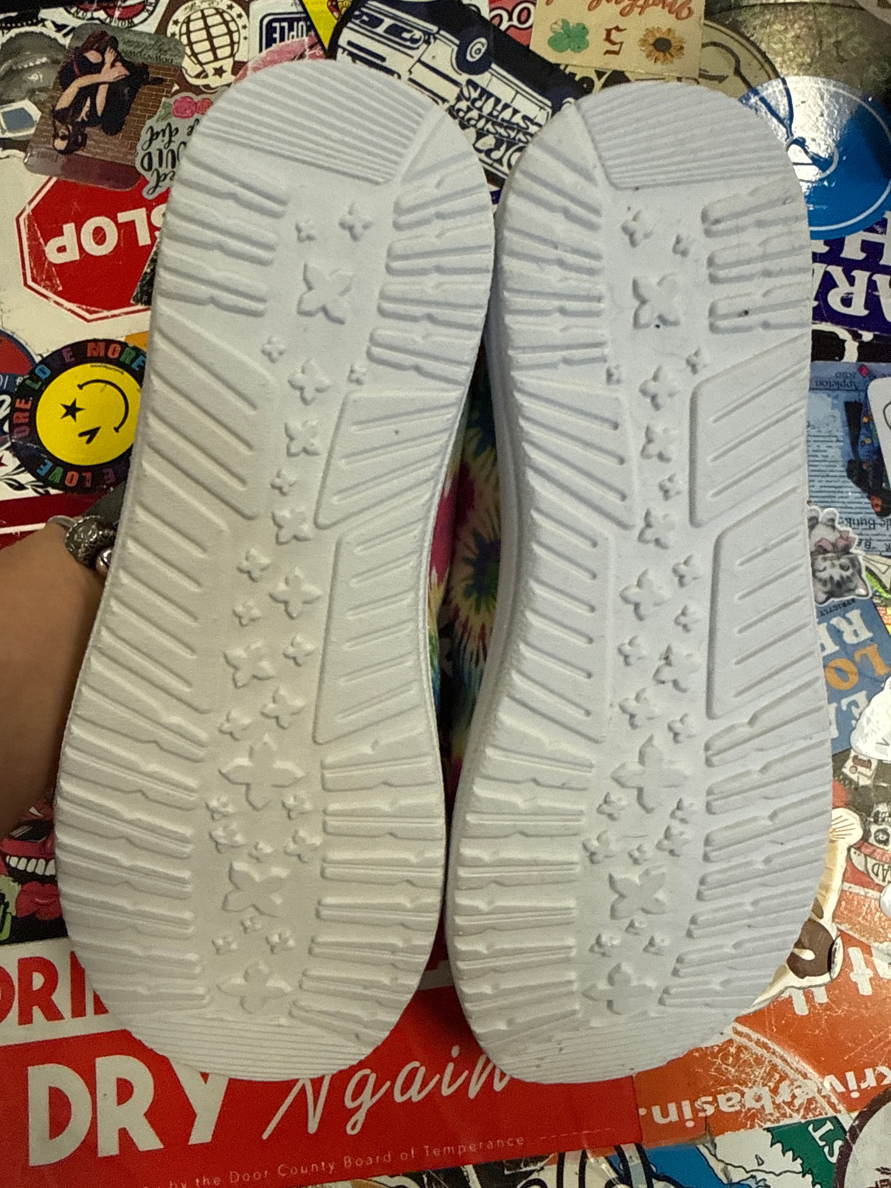 NIB Corkys Kayak Slip-On (org$39)