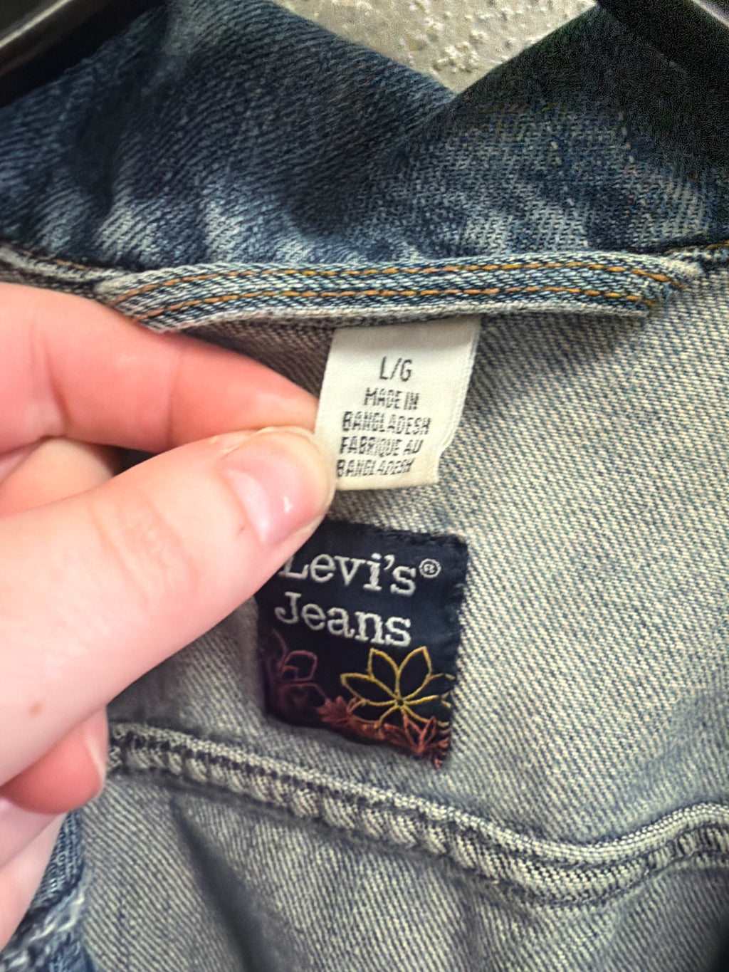 Vtg Y2K Levis Denim Jacket