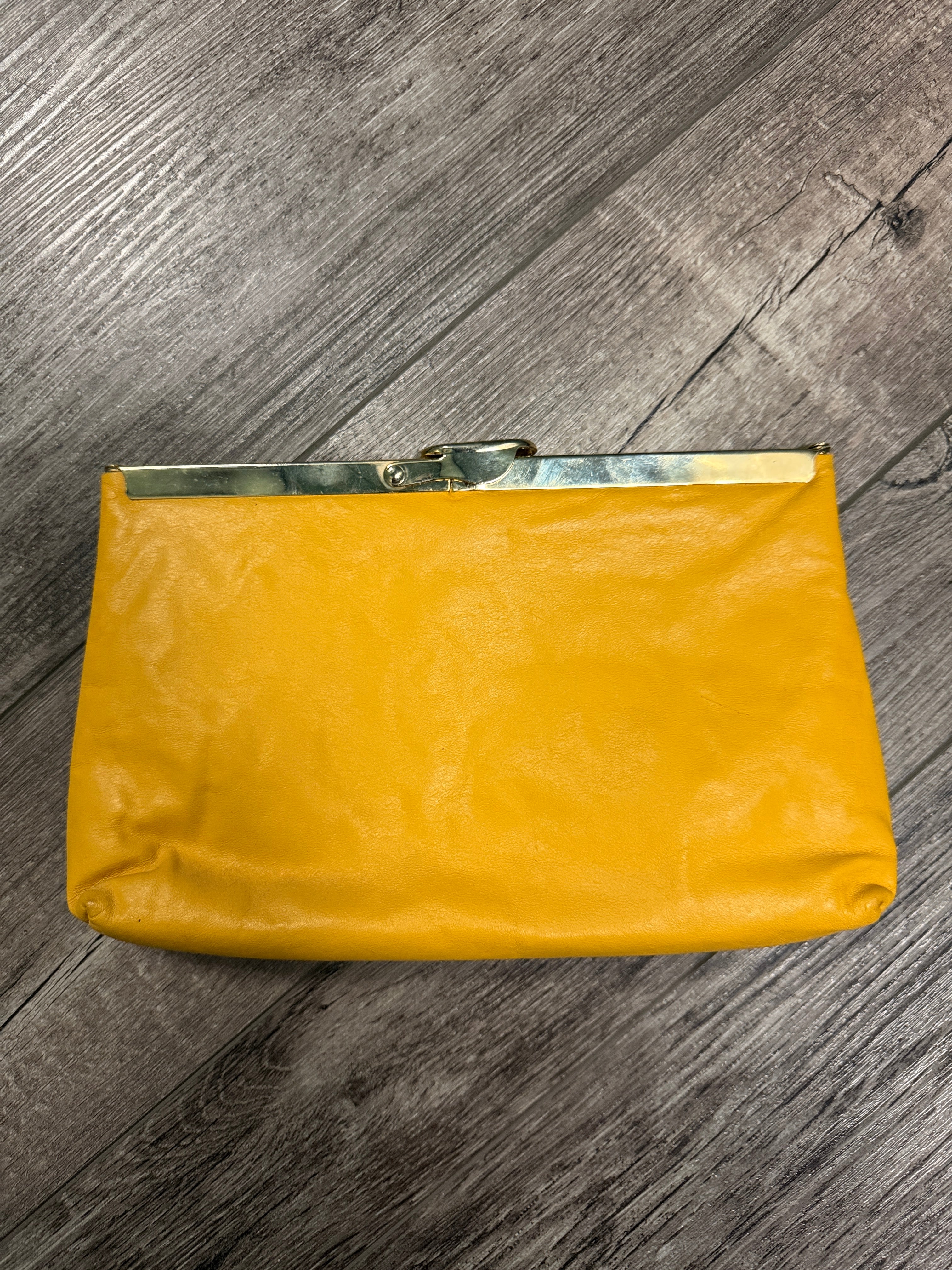 Vtg Etra Leather Clutch