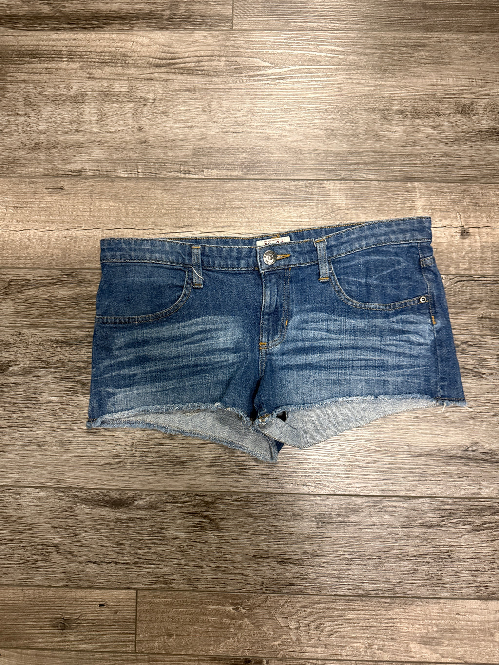Mudd Shorty Raw-Hem Shorts