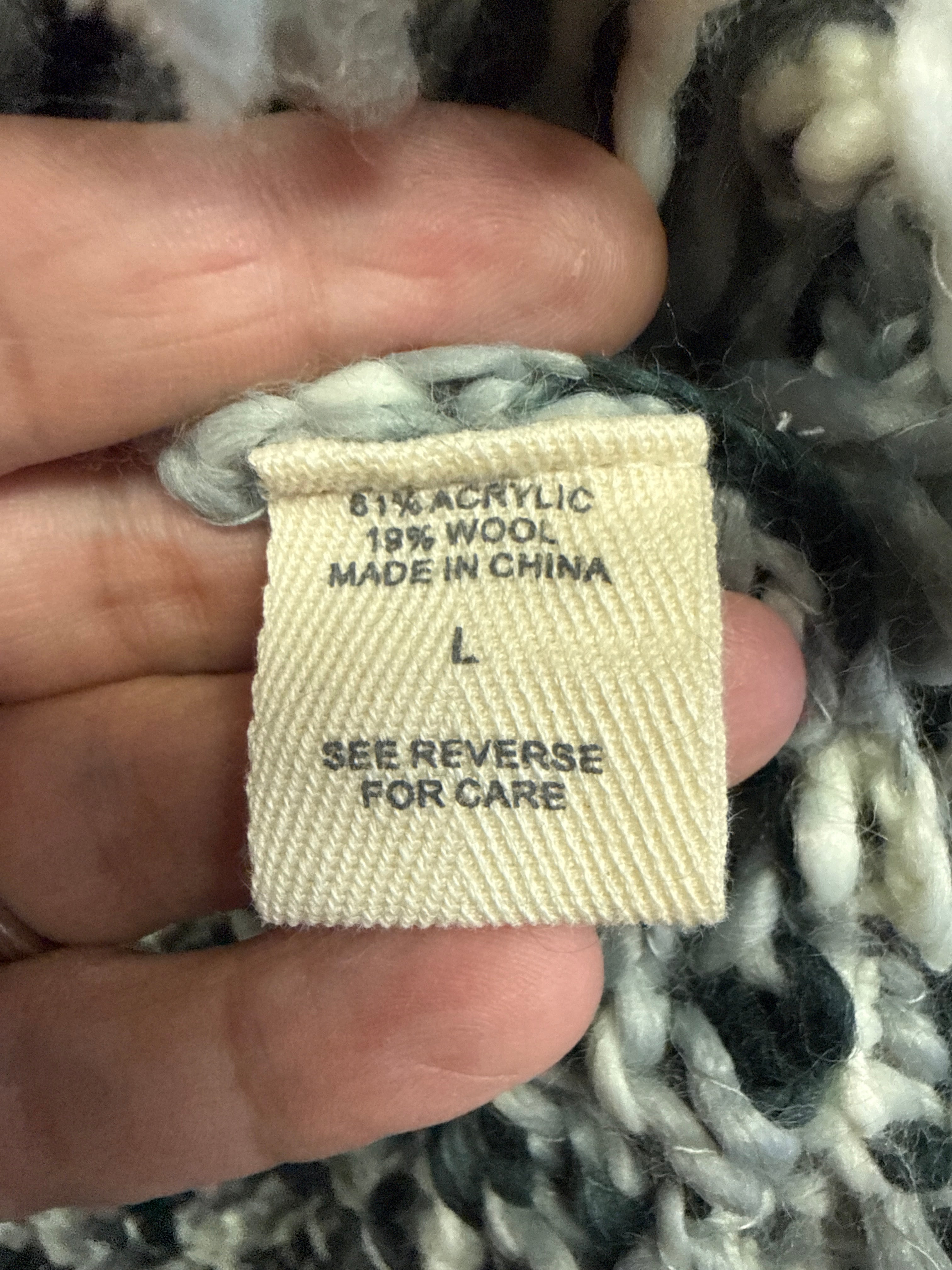 NWOT Indigo Thread Shag Knit Vest (org$88)