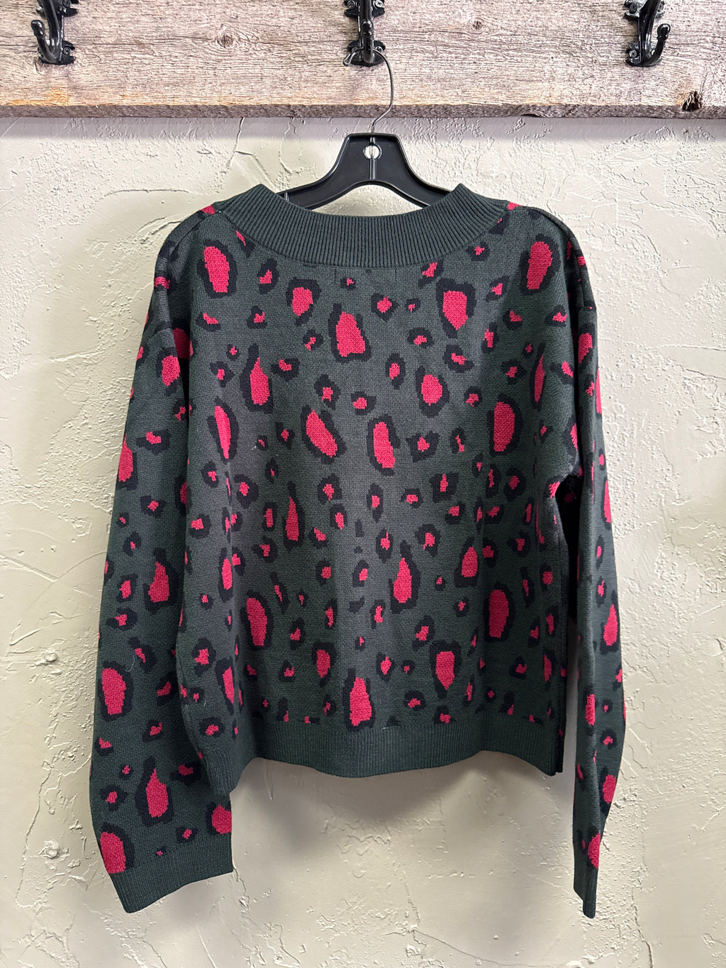 NWOT Kate & Mallory Leopard Sweater (org$68)