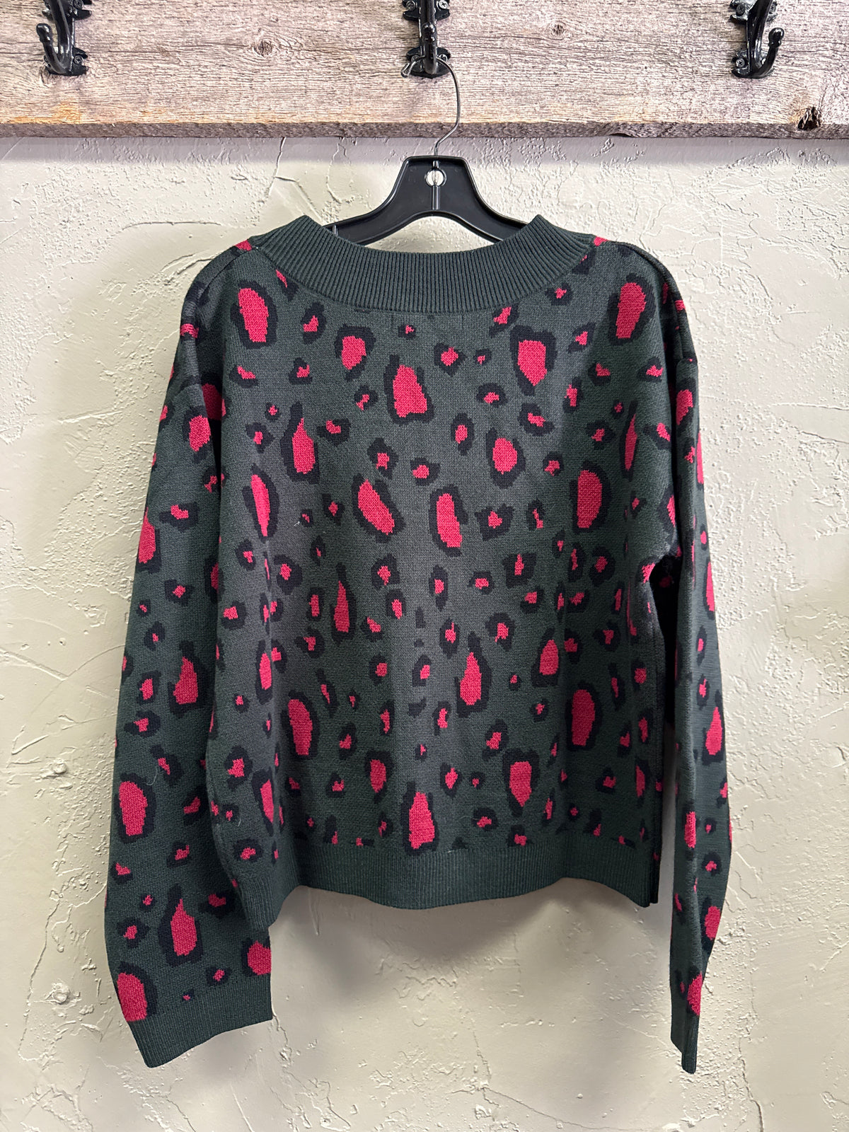 NWOT Kate & Mallory Leopard Sweater (org$68)