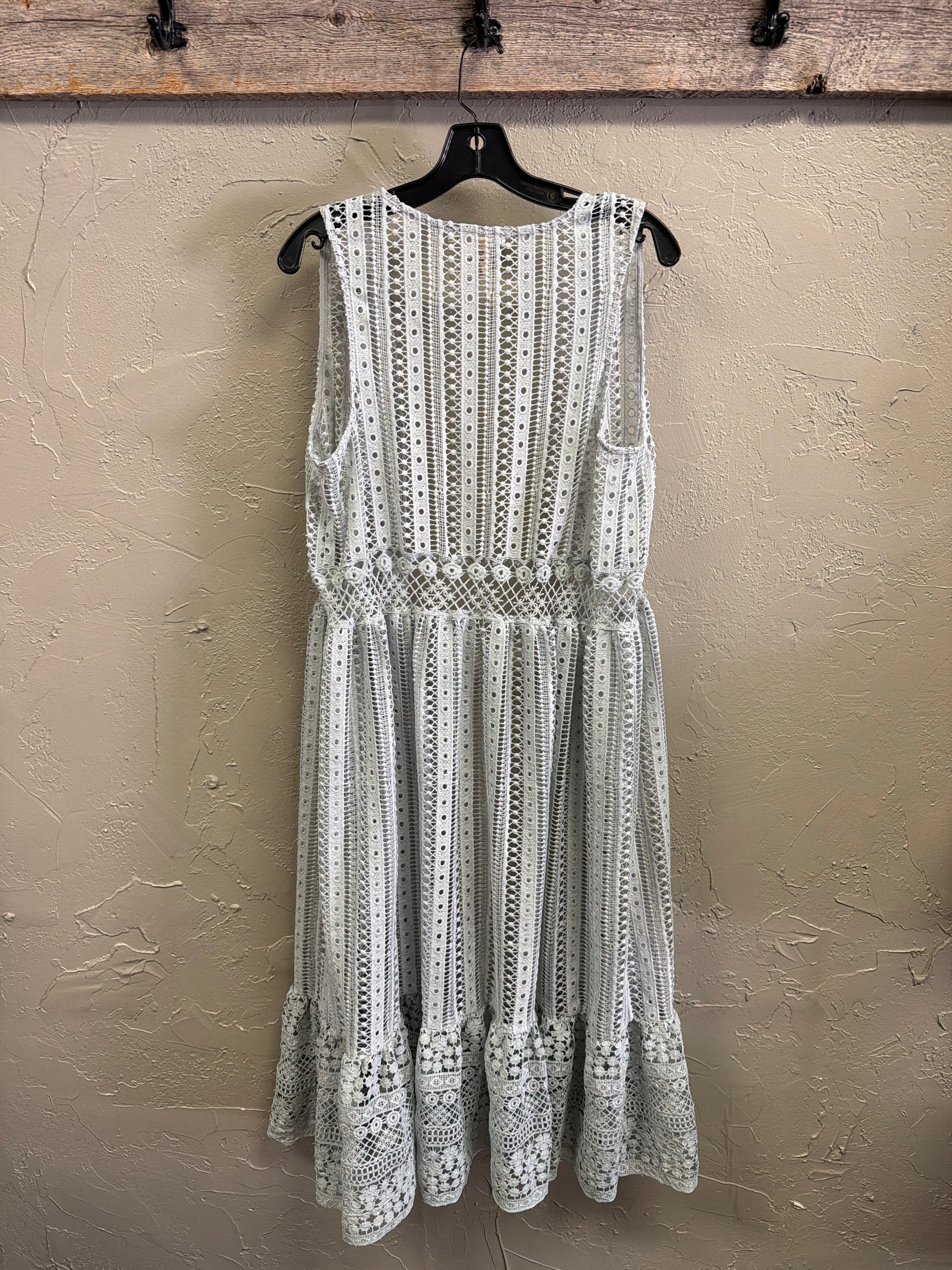 NWOT Indigo Thread Eyelet Lace Vest (org$98)